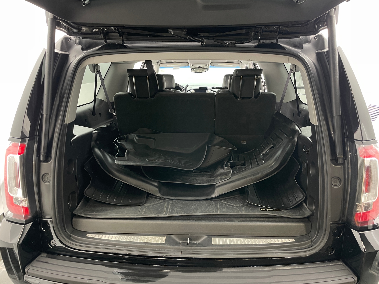 Thumbnail: 2017 GMC Yukon XL - 6