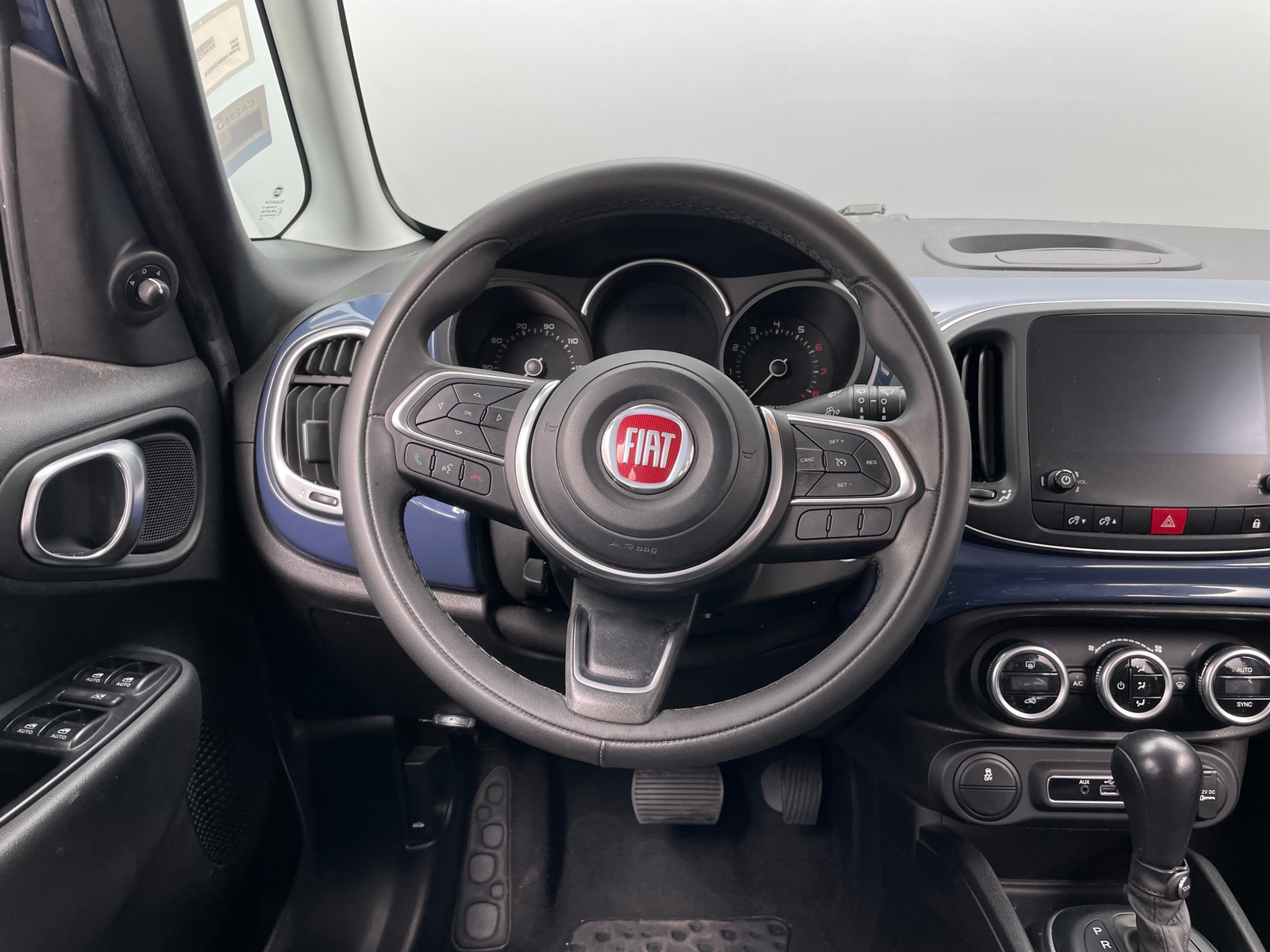 Thumbnail: 2019 Fiat 500L - 5