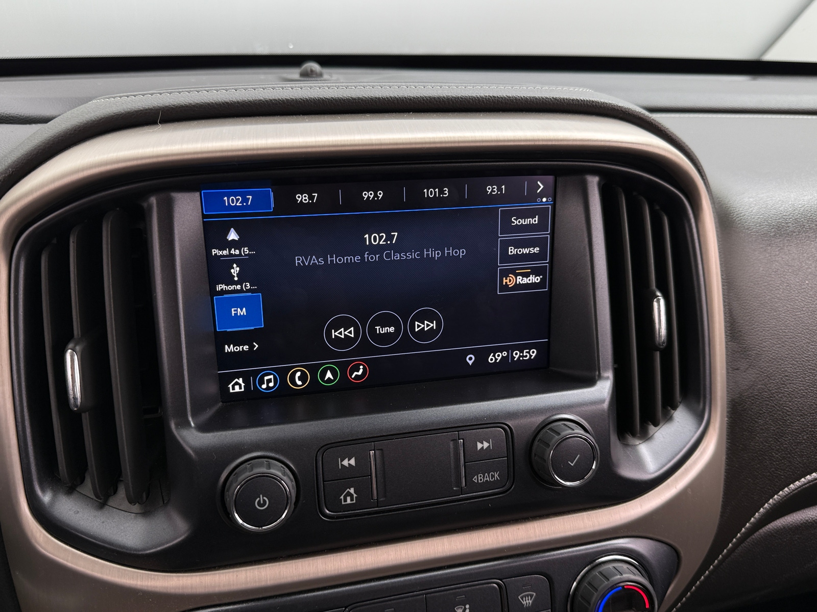 Thumbnail: 2022 GMC Canyon - 3