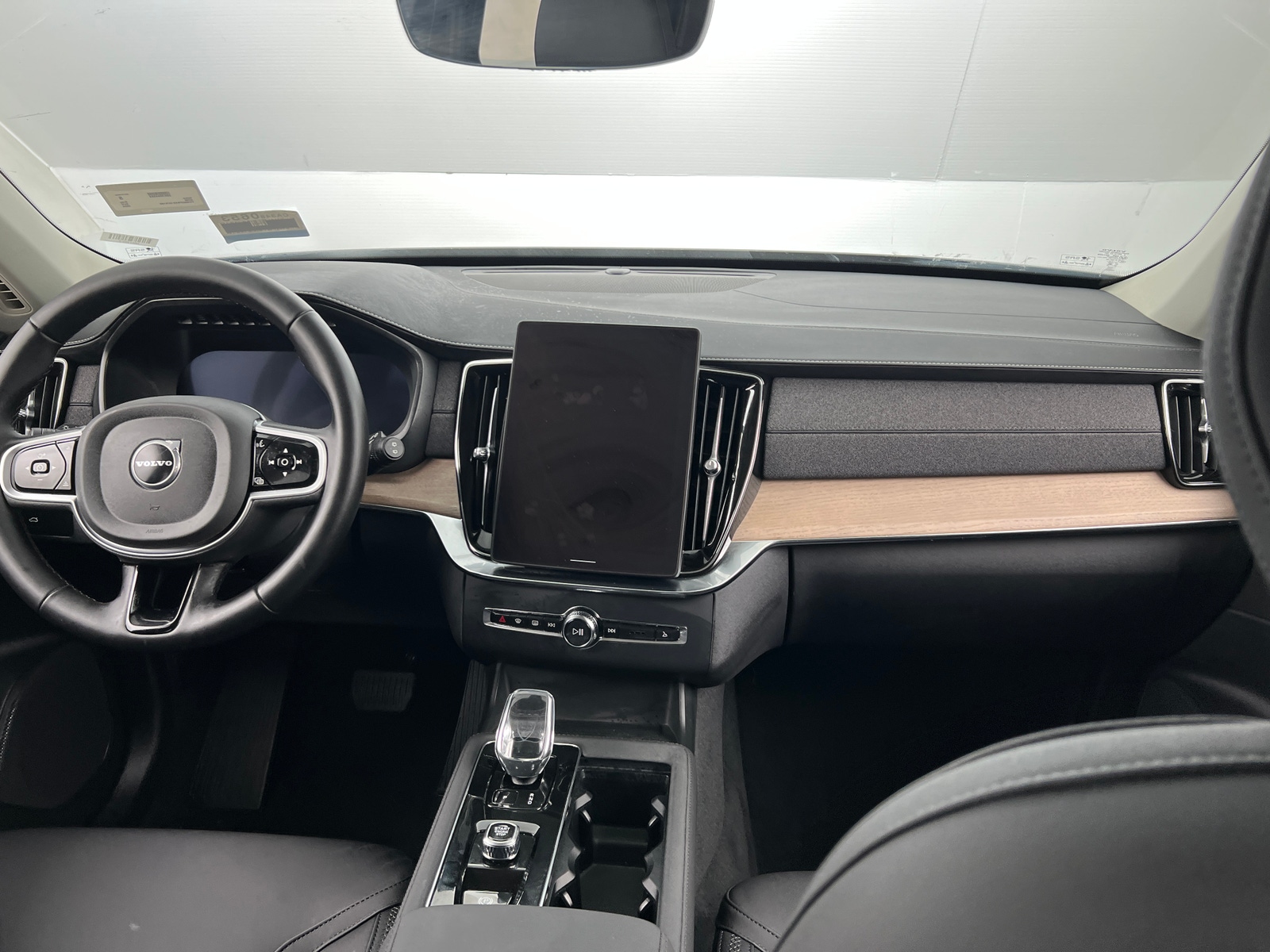 Thumbnail: 2025 Volvo XC90 - 2