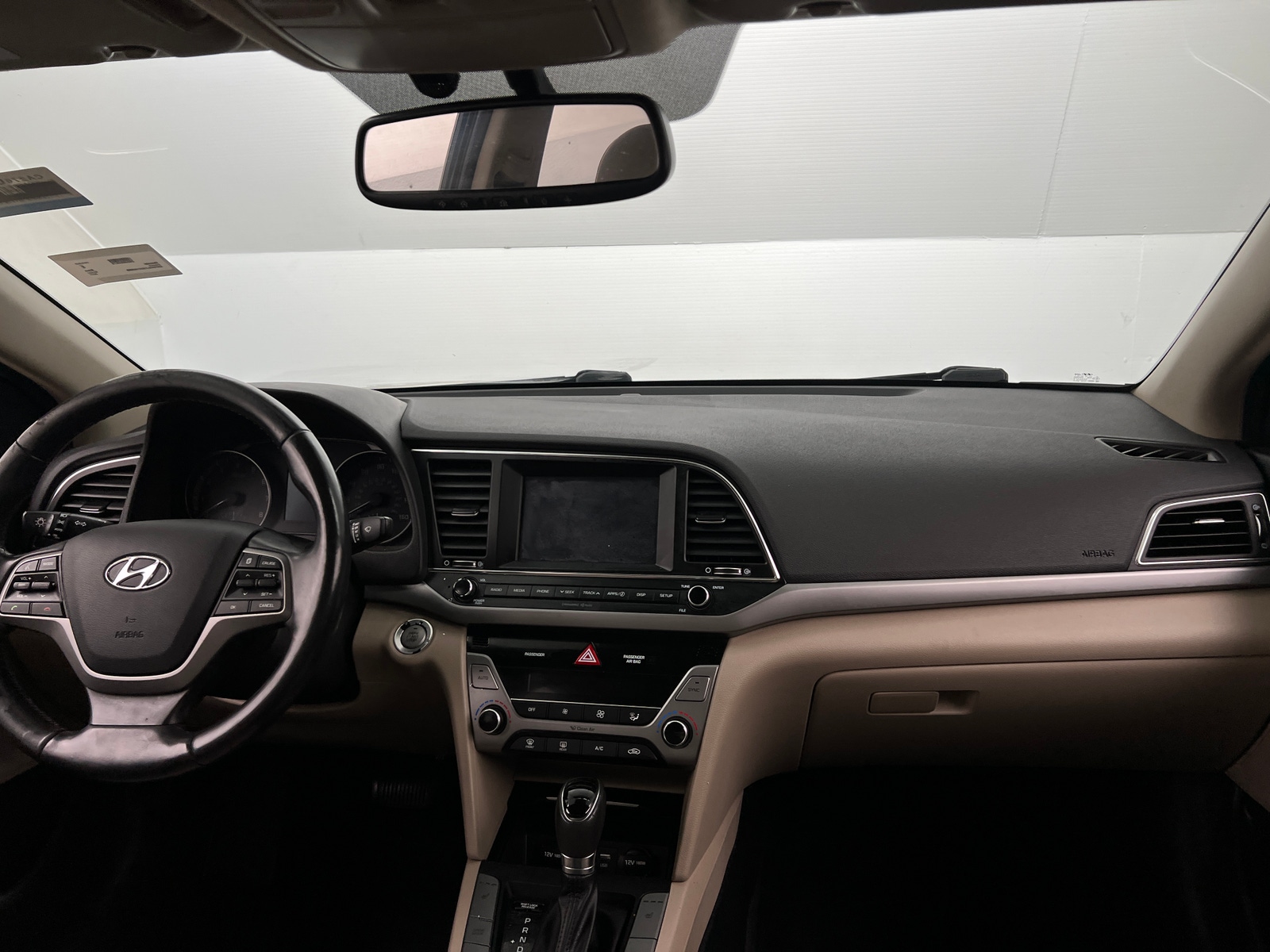Thumbnail: 2017 Hyundai Elantra - 3