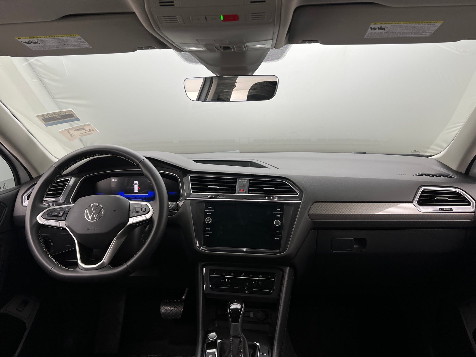 Thumbnail: 2024 Volkswagen Tiguan - 2