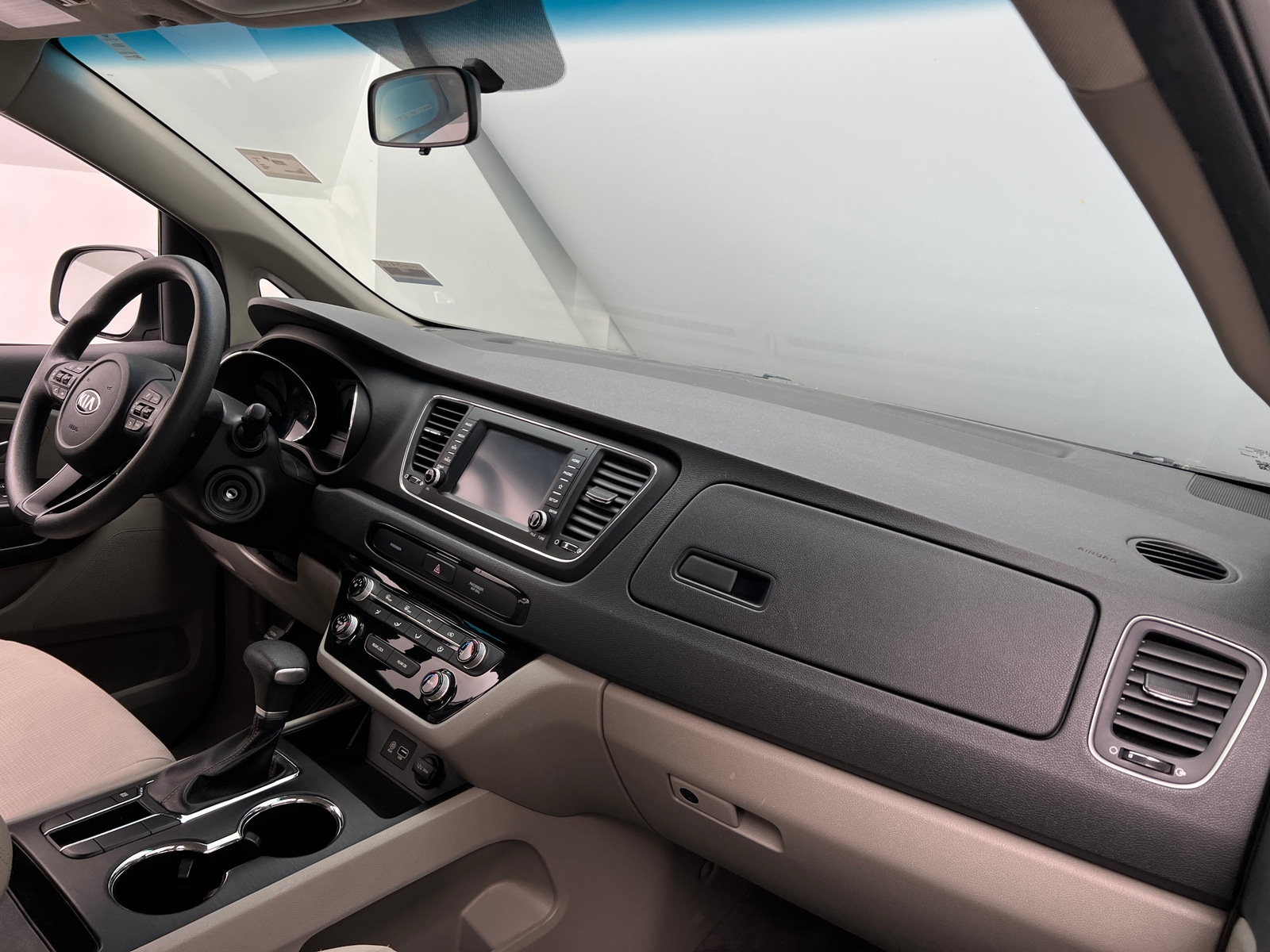 Thumbnail: 2020 Kia Sedona - 3