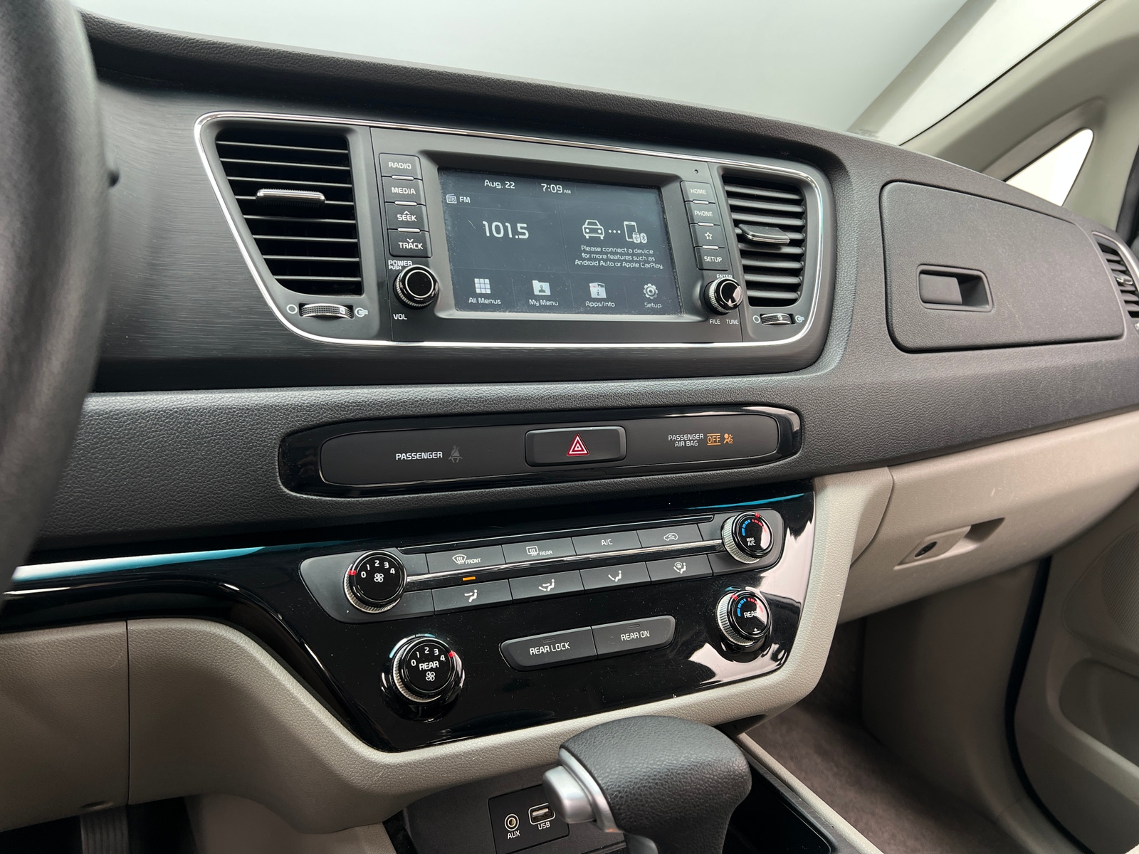 Thumbnail: 2020 Kia Sedona - 4