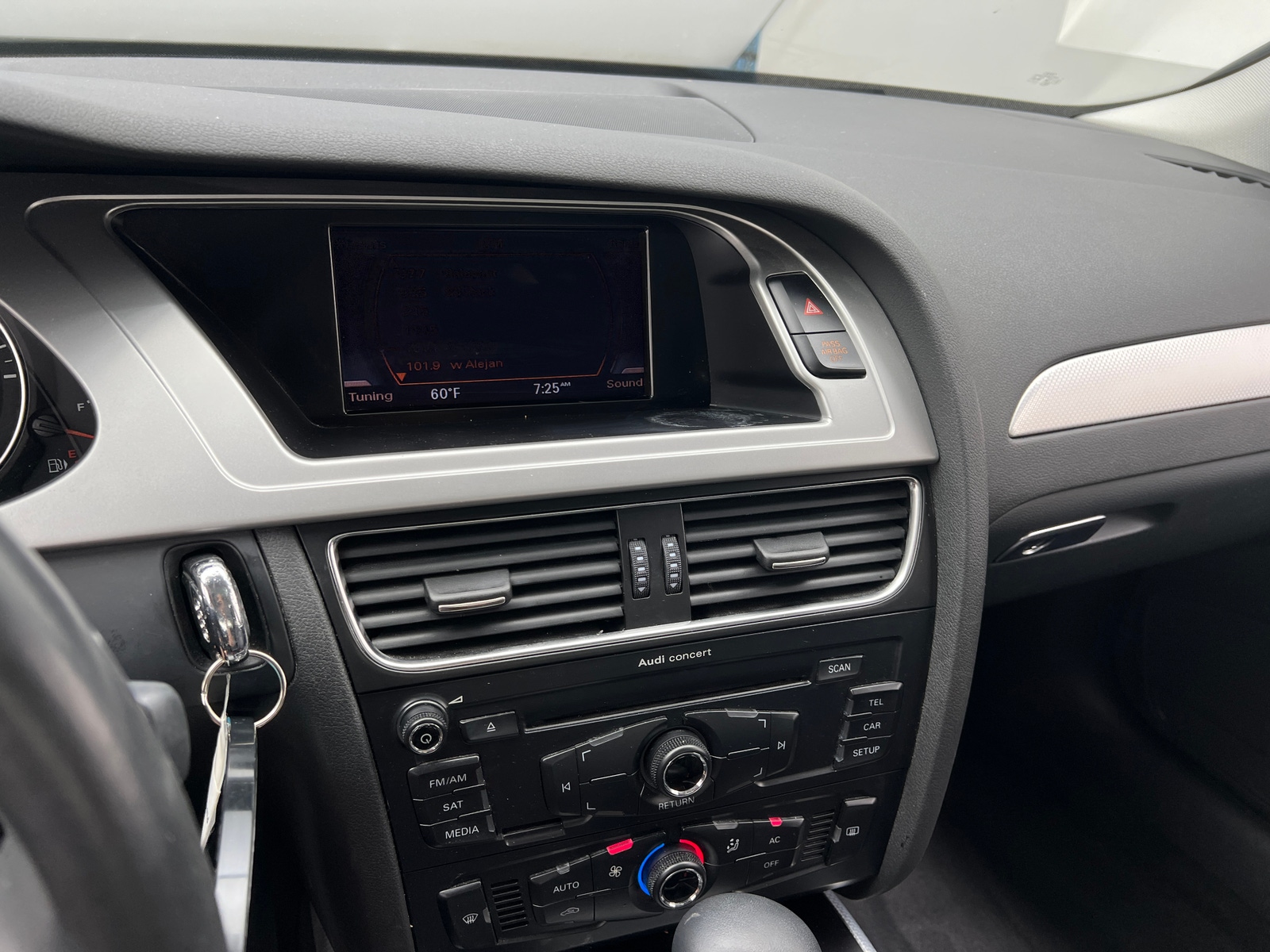 Thumbnail: 2012 Audi A4 - 3