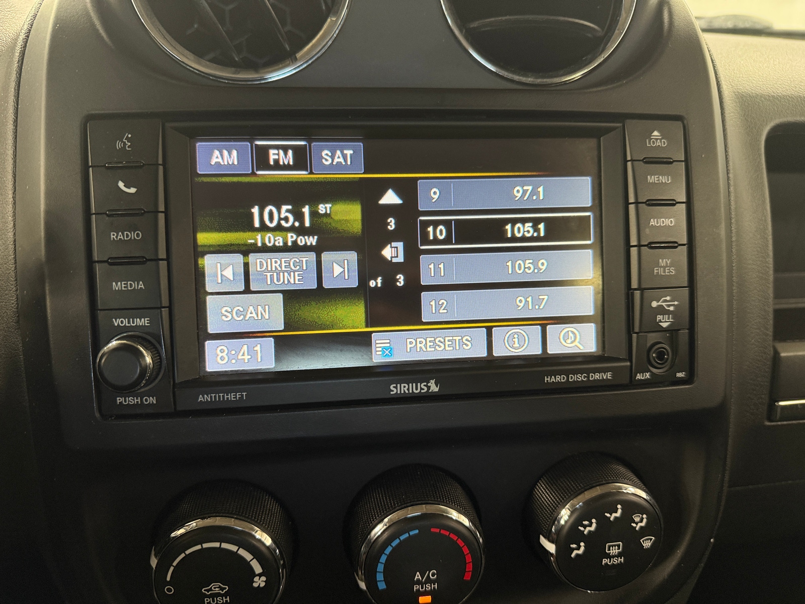 Thumbnail: 2016 Jeep Patriot - 3