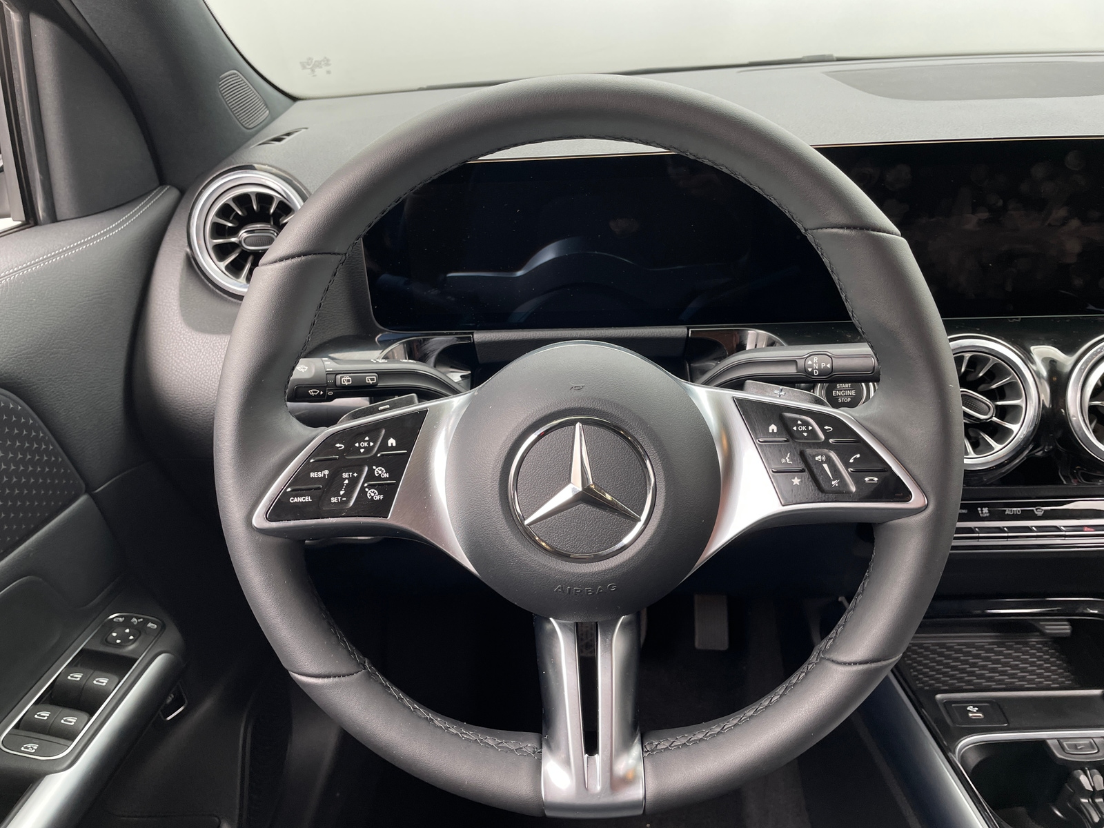 Thumbnail: 2025 Mercedes-Benz GLA - 4