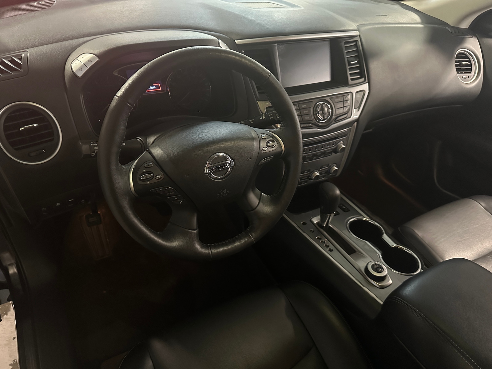 Thumbnail: 2020 Nissan Pathfinder - 2