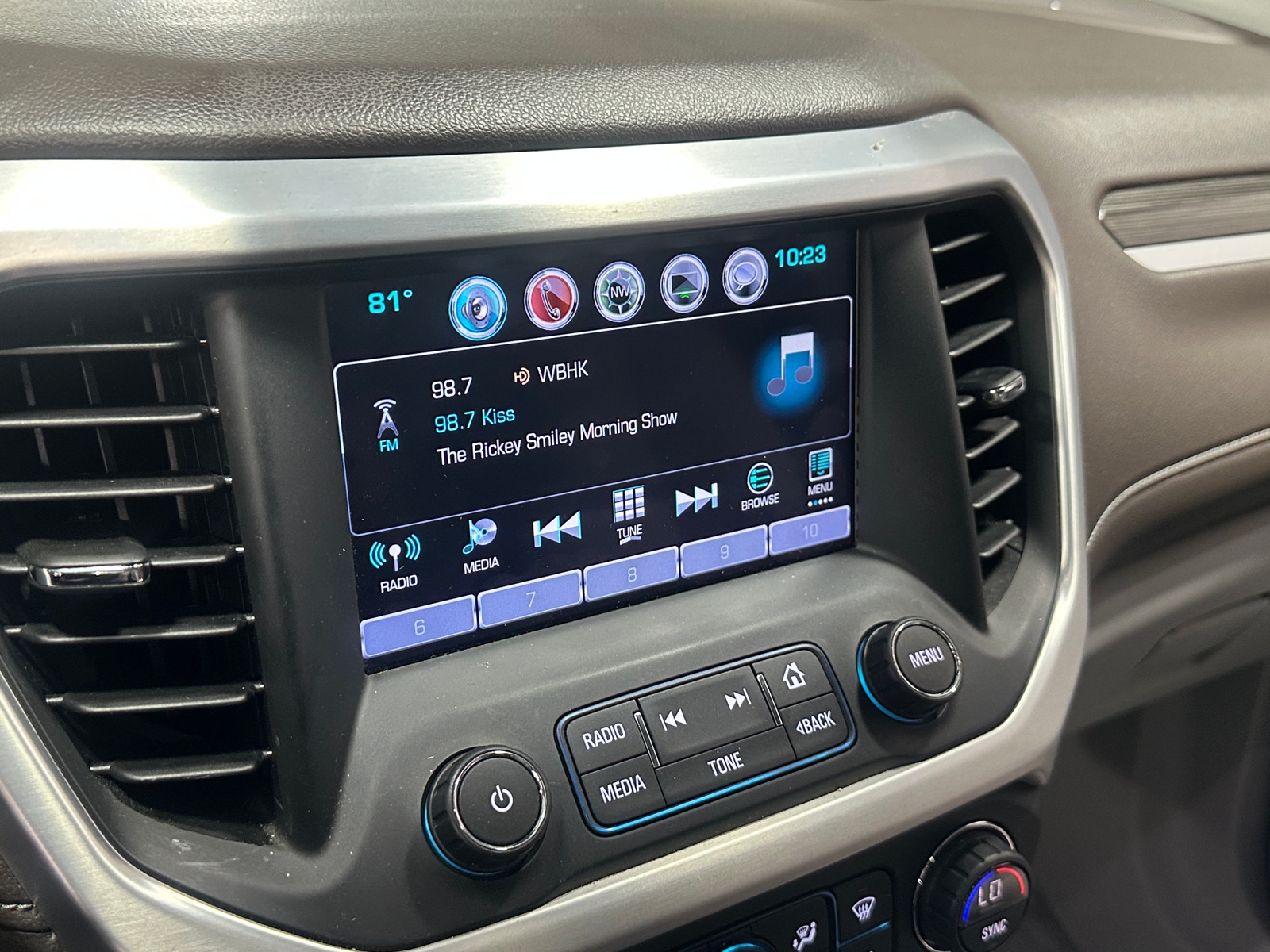 Thumbnail: 2017 GMC Acadia - 3