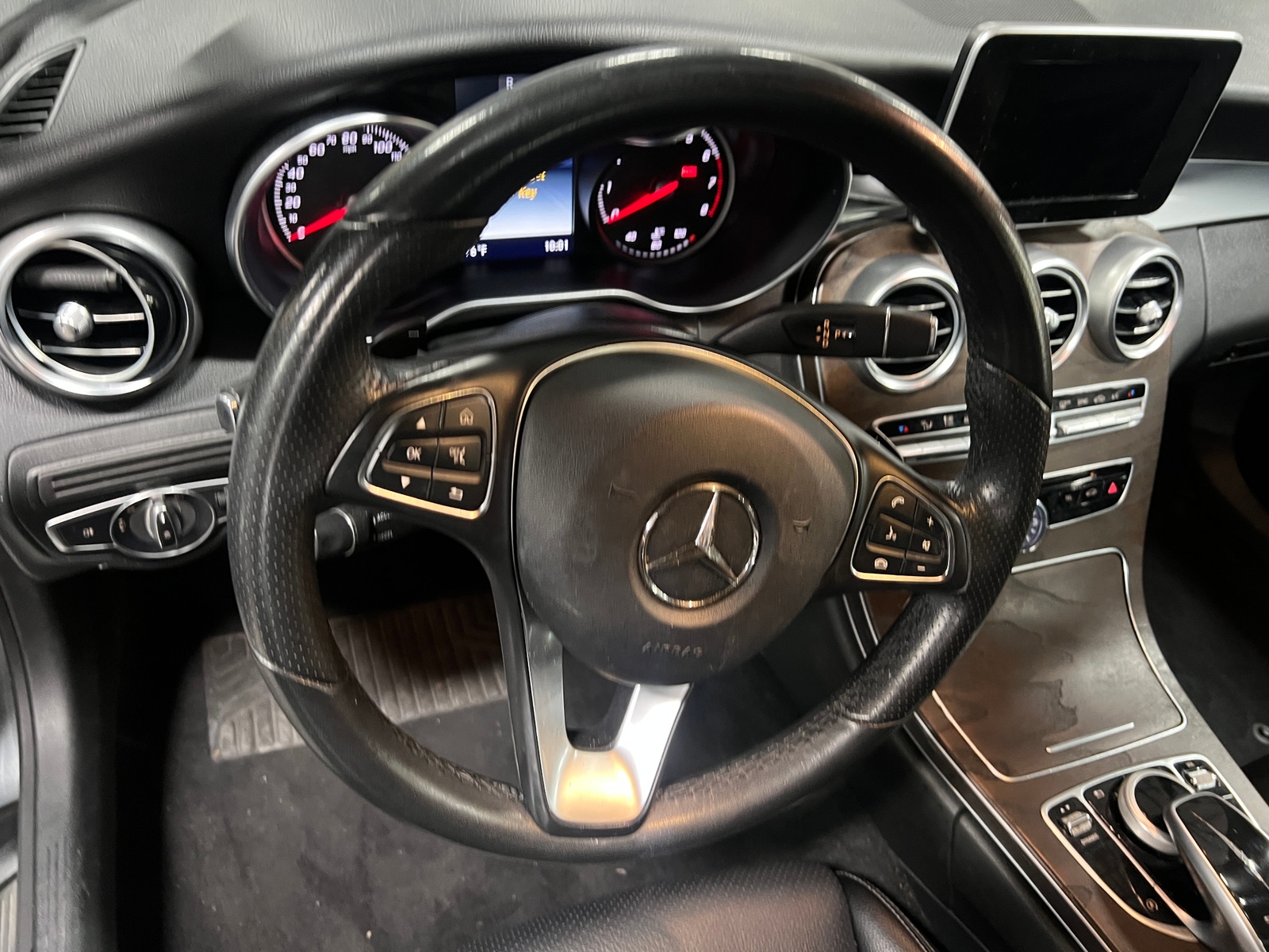 Thumbnail: 2017 Mercedes-Benz C-Class - 4