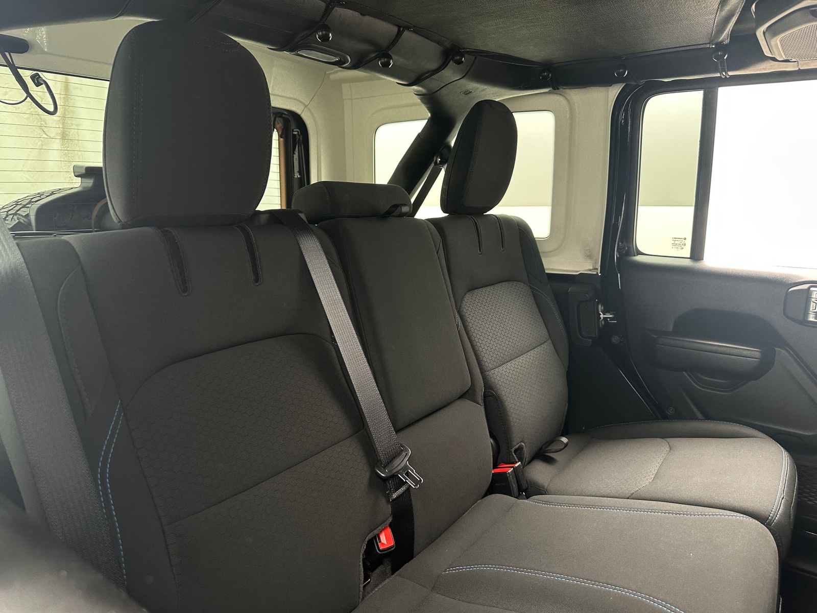 Thumbnail: 2022 Jeep Wrangler - 6