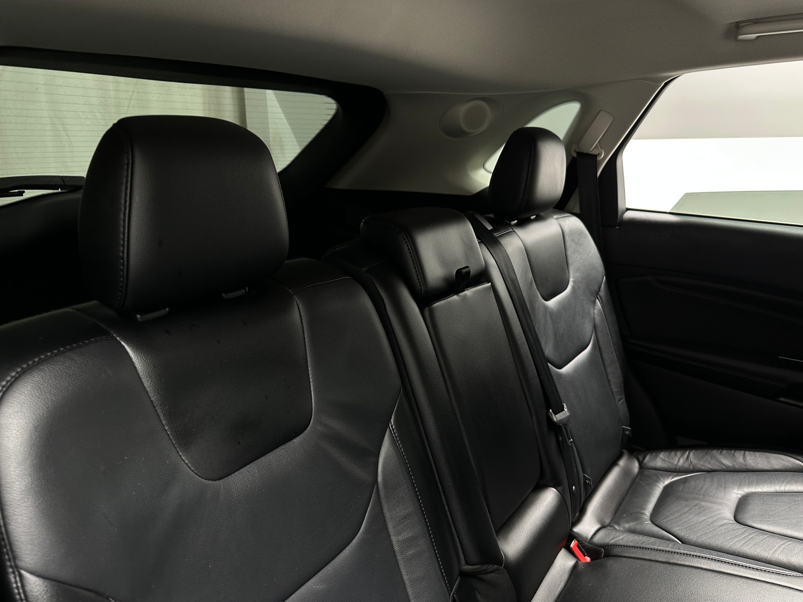 Thumbnail: 2016 Ford Edge - 5