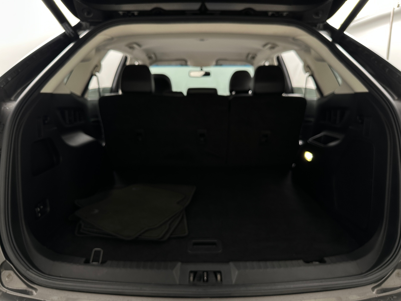 Thumbnail: 2016 Ford Edge - 6