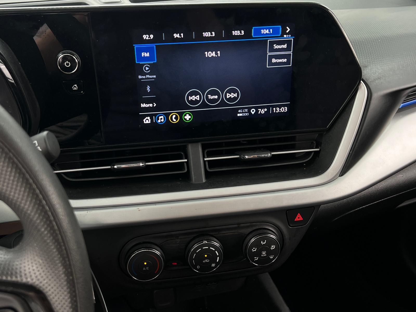 Thumbnail: 2024 Chevrolet Trax - 4