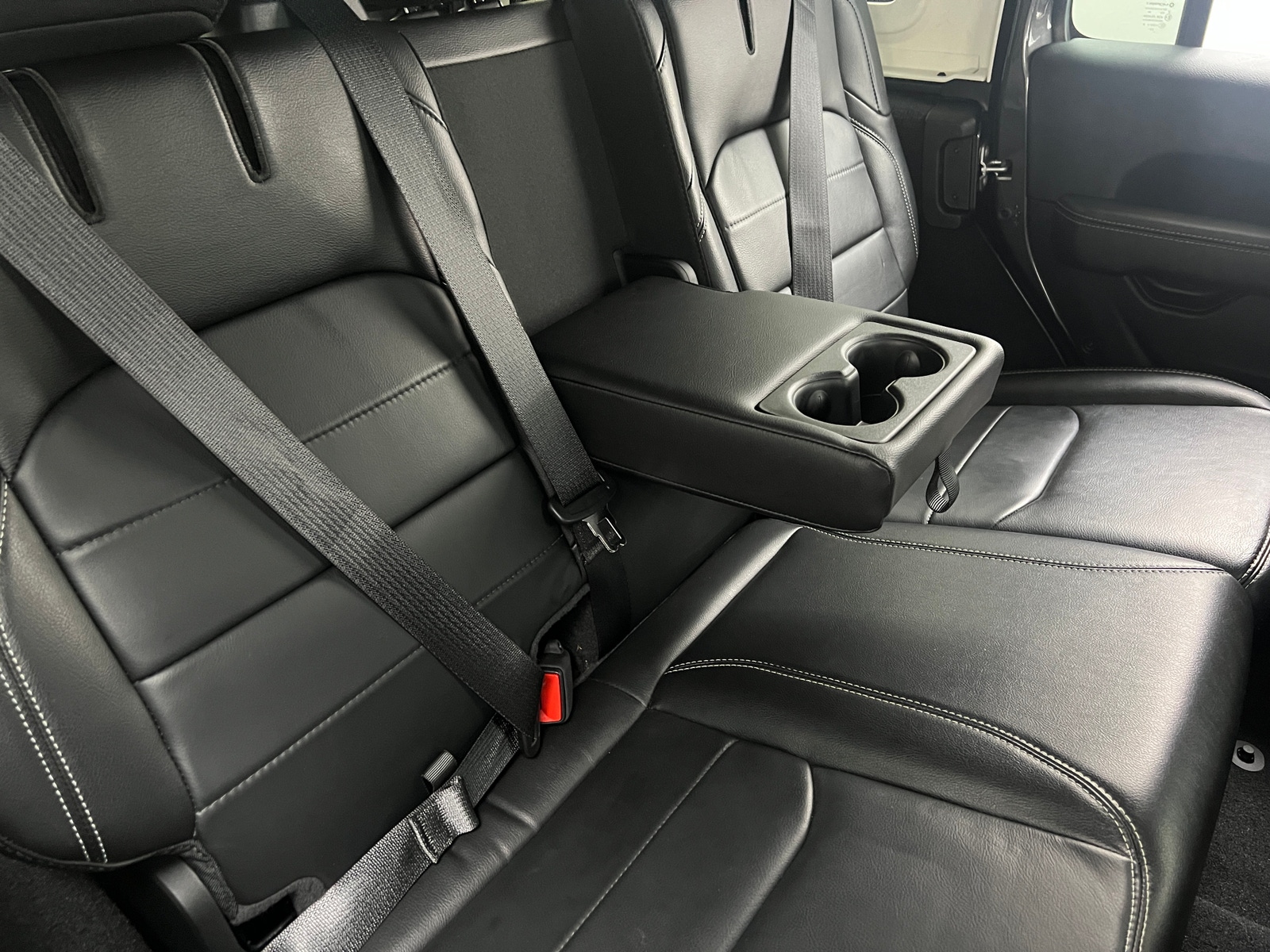 Thumbnail: 2021 Jeep Wrangler - 5