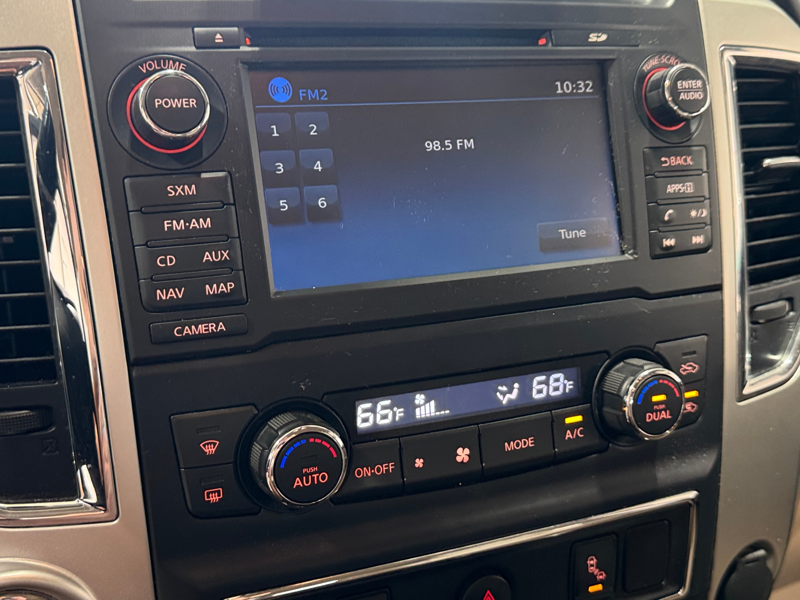 Thumbnail: 2018 Nissan Titan - 3