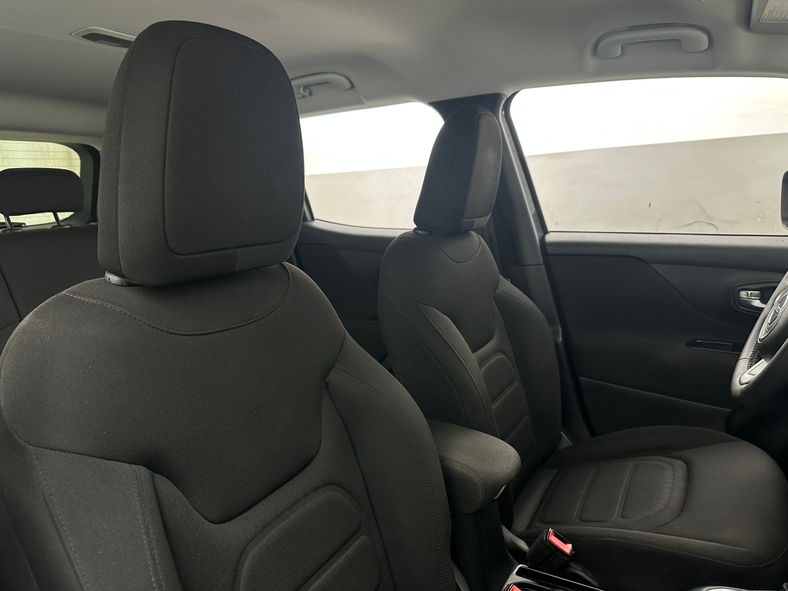 Thumbnail: 2018 Jeep Renegade - 2
