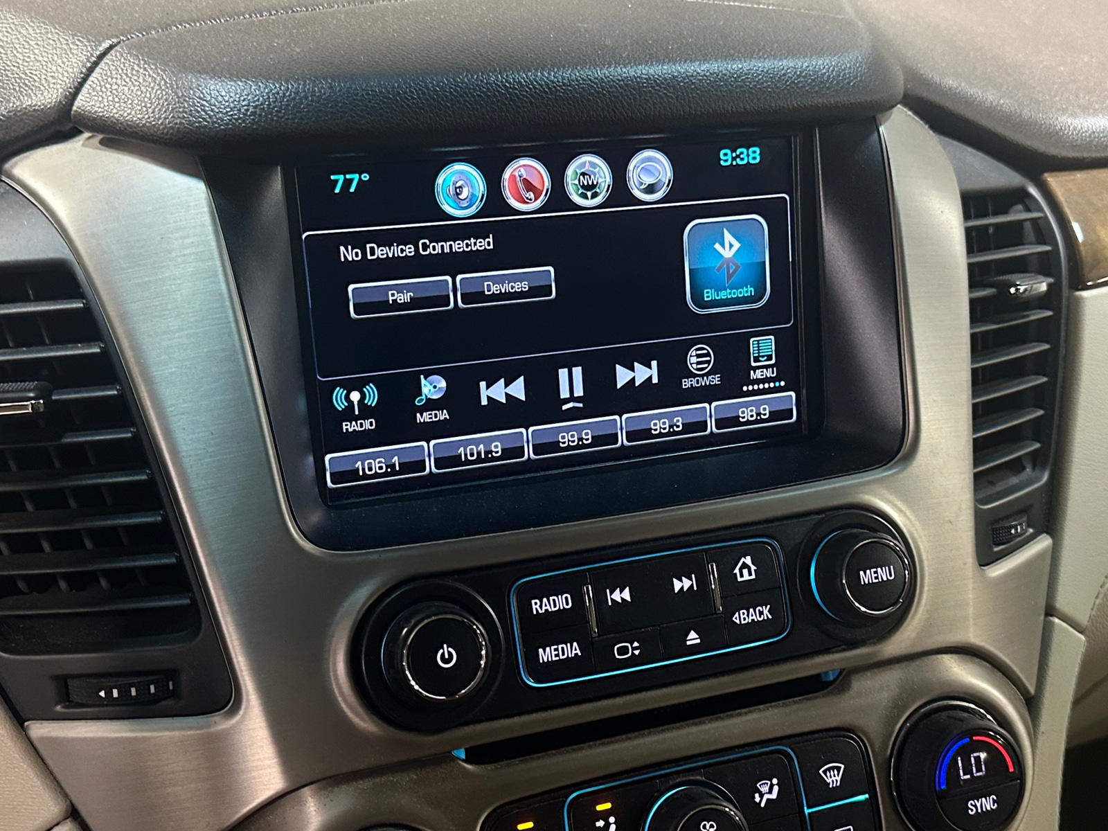 Thumbnail: 2017 GMC Yukon - 3