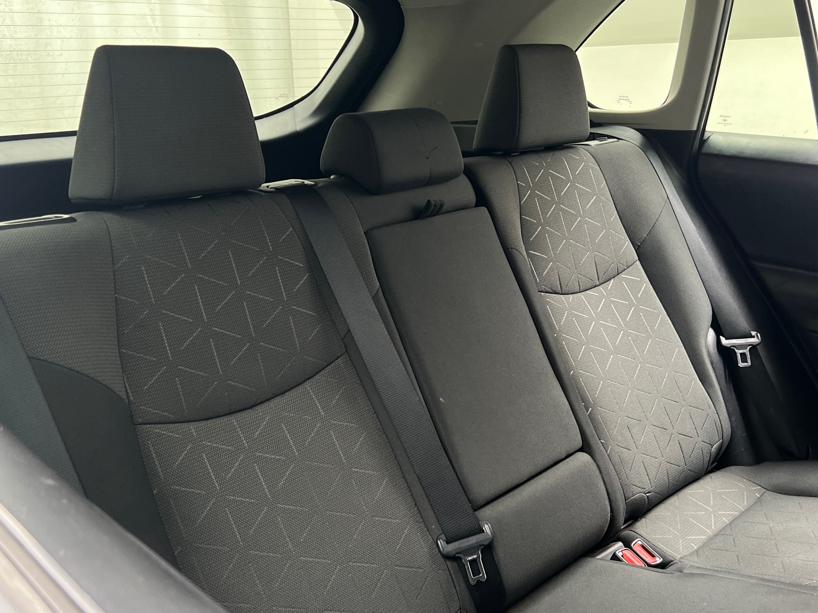 Thumbnail: 2021 Toyota RAV4 - 6