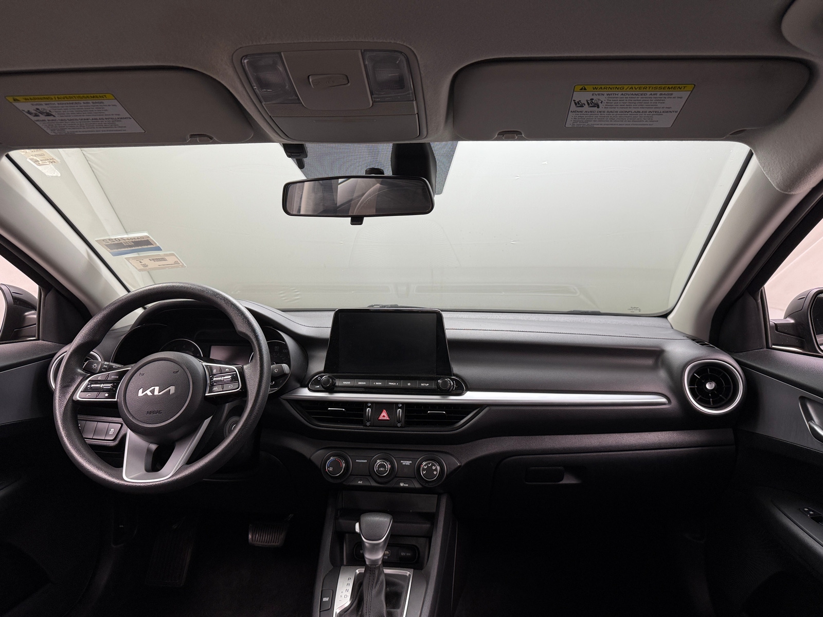 Thumbnail: 2022 Kia Forte - 3