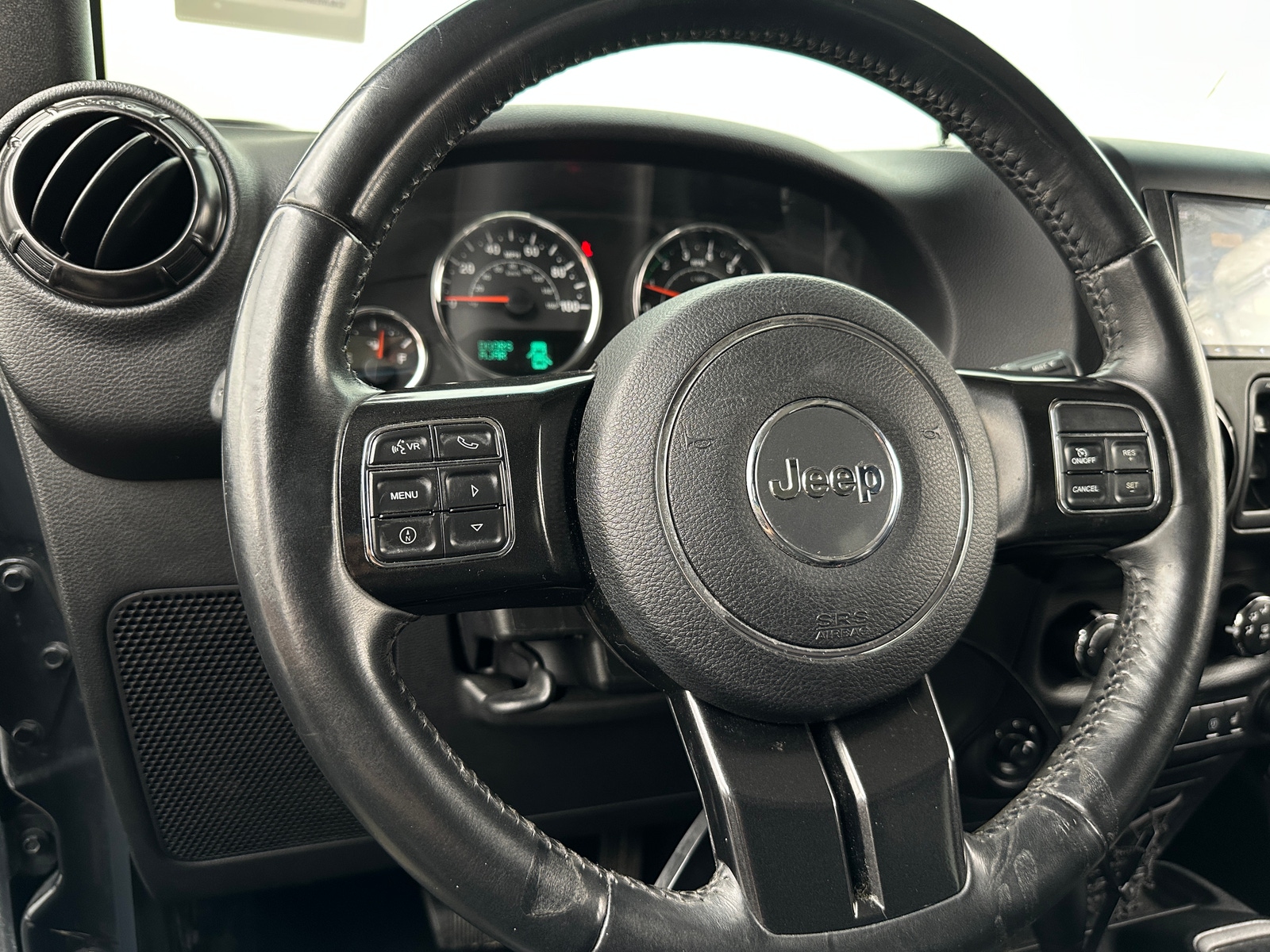 Thumbnail: 2017 Jeep Wrangler - 4