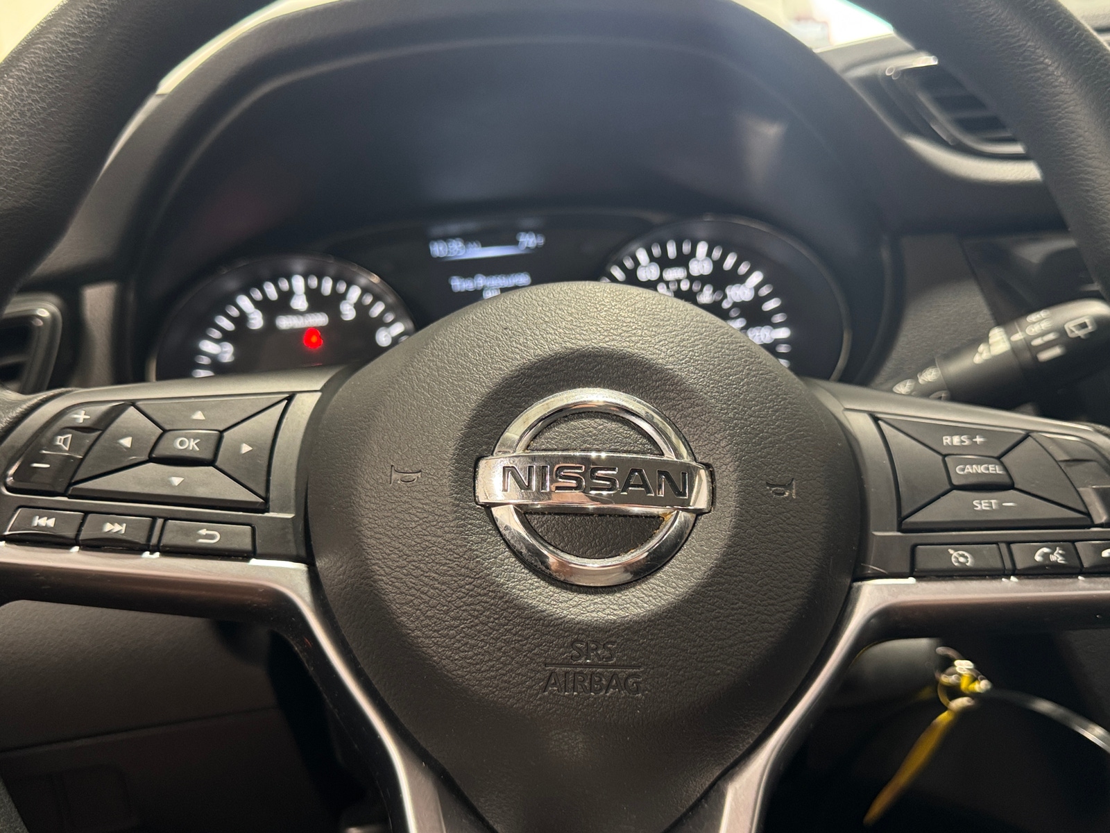 Thumbnail: 2017 Nissan Rogue - 5