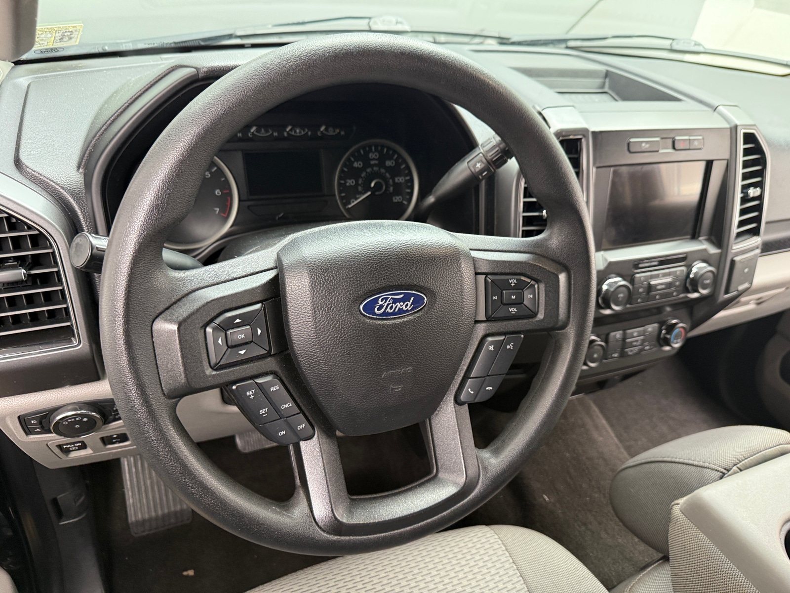 Thumbnail: 2020 Ford Econoline - 5
