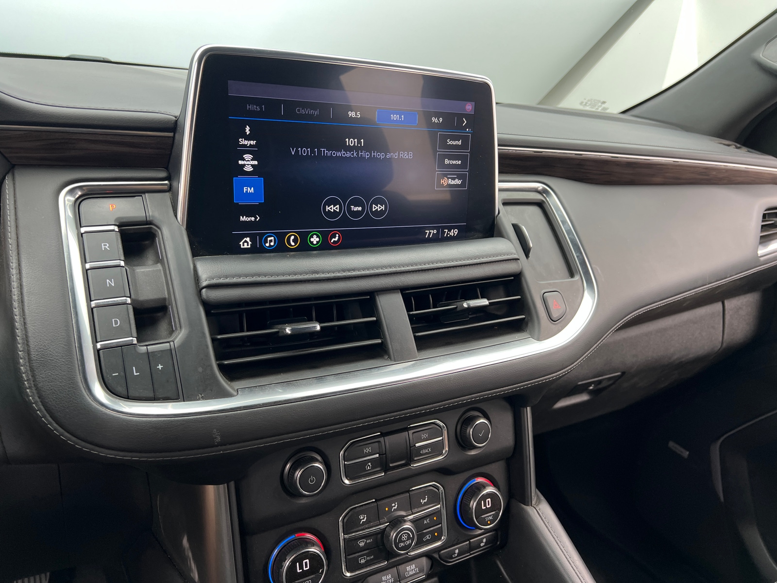 Thumbnail: 2021 Chevrolet Tahoe - 3