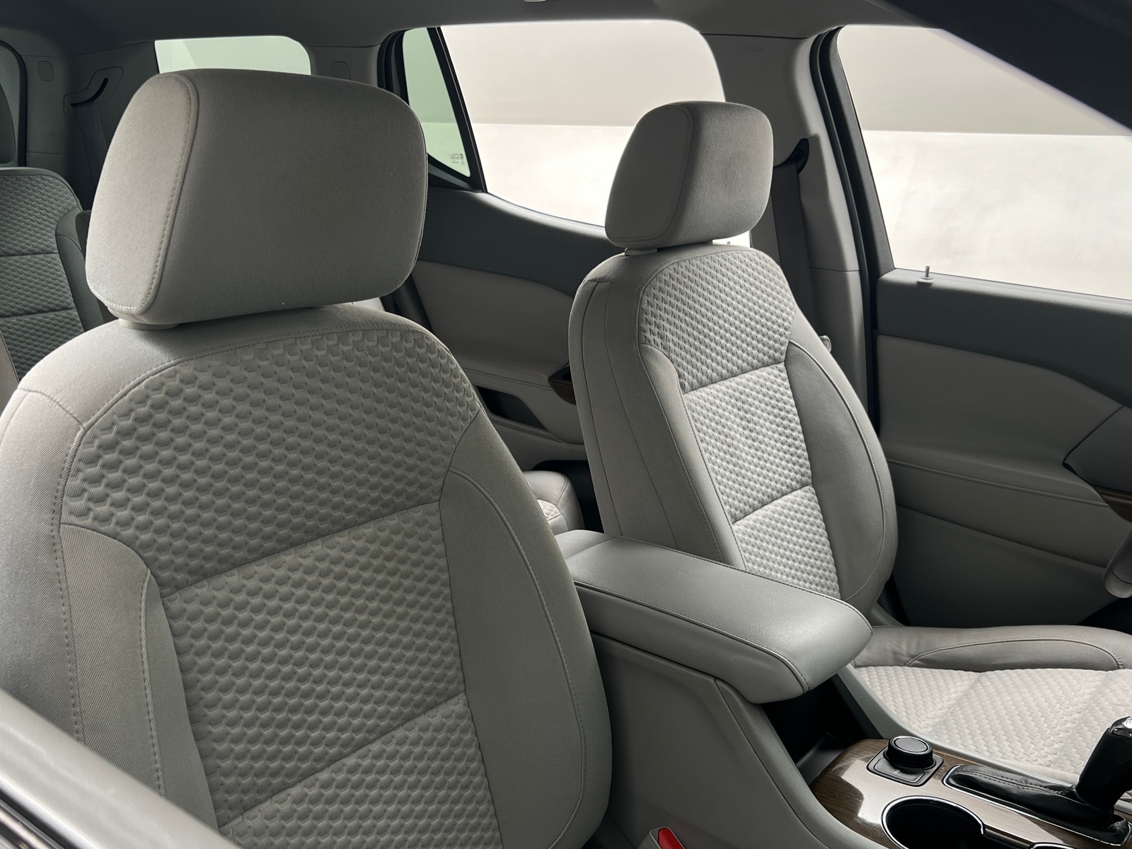 Thumbnail: 2017 GMC Acadia - 2