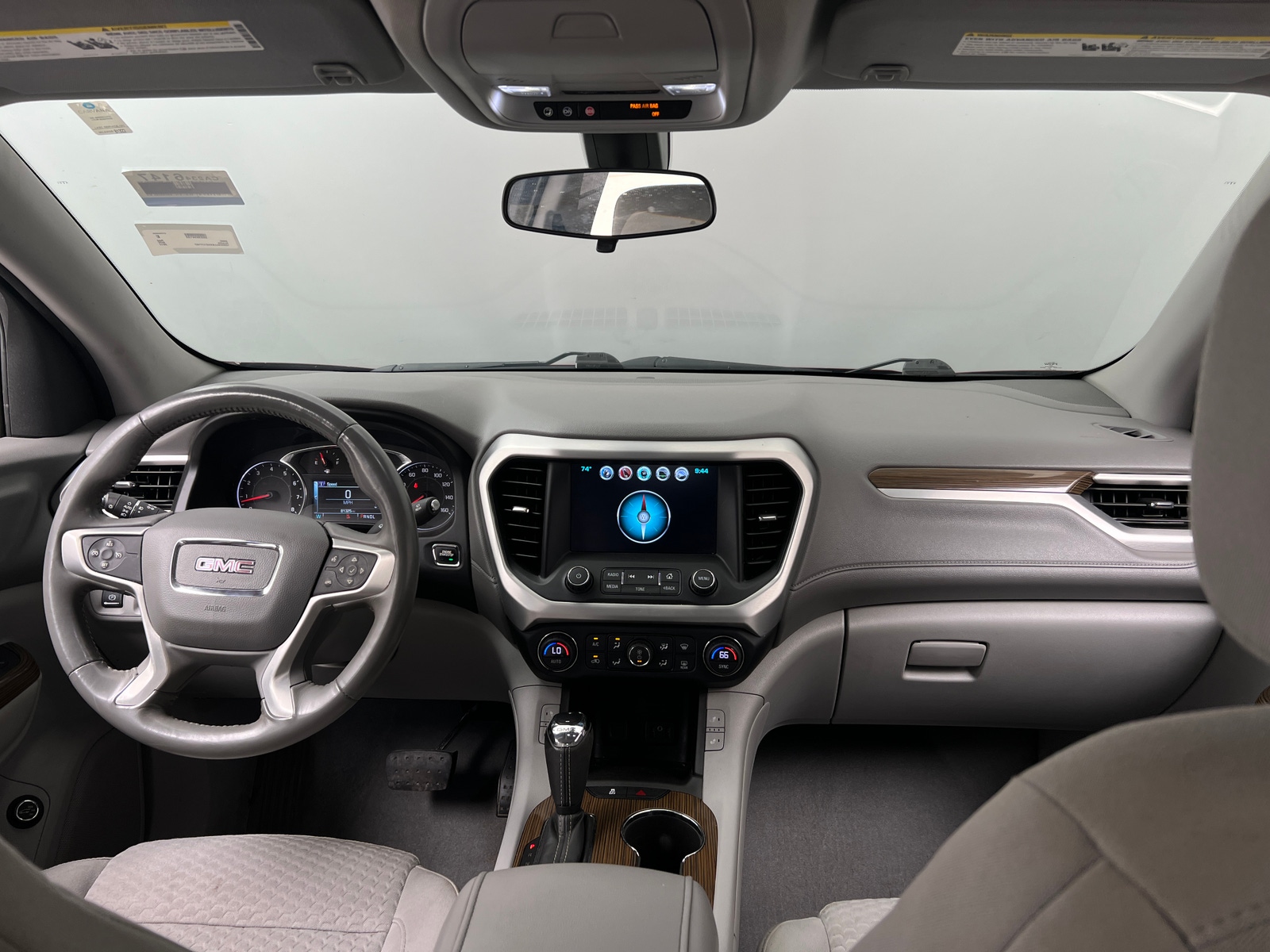 Thumbnail: 2017 GMC Acadia - 3