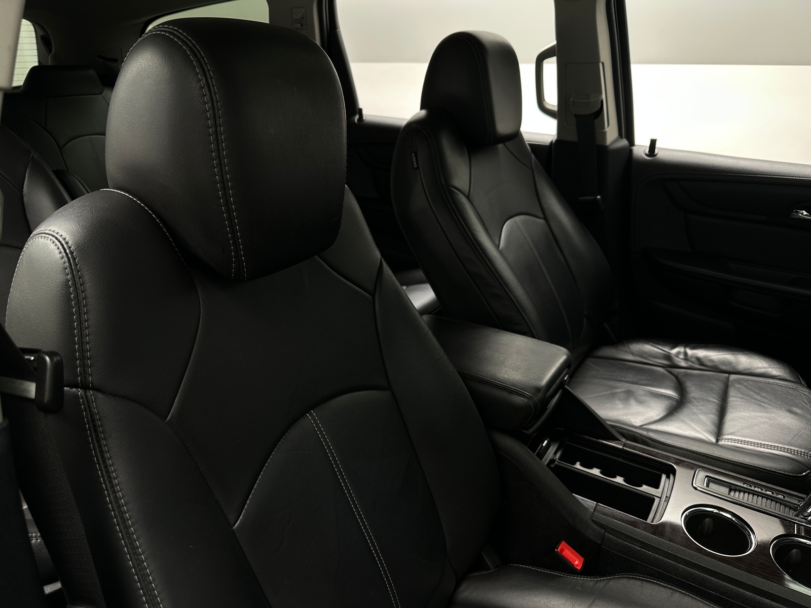 Thumbnail: 2017 Chevrolet Traverse - 2