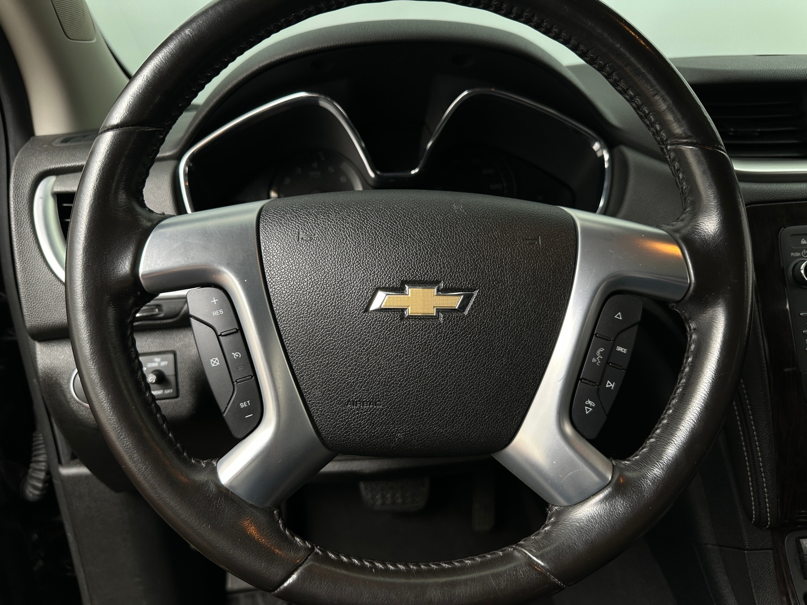 Thumbnail: 2017 Chevrolet Traverse - 5
