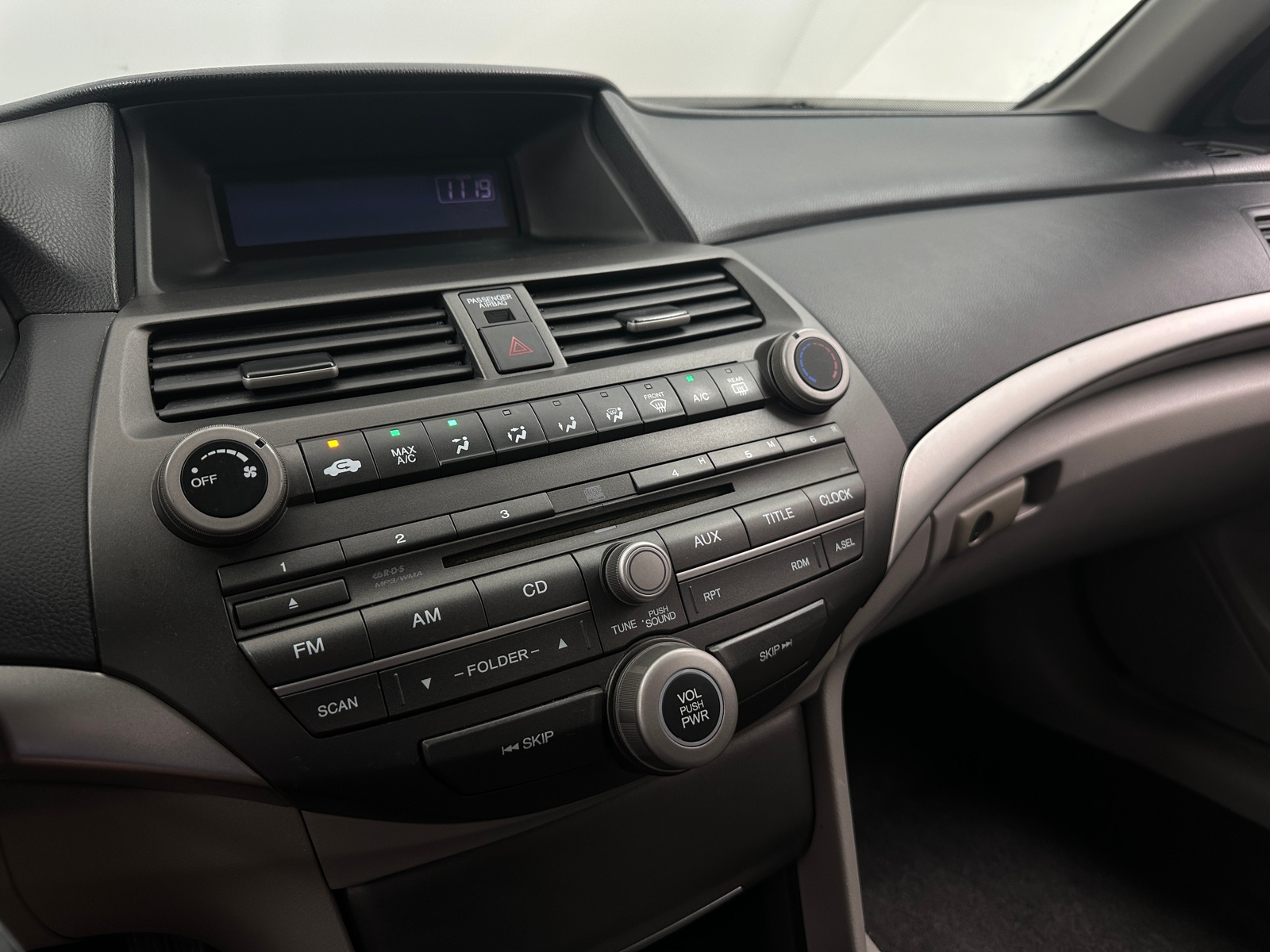 Thumbnail: 2011 Honda Accord - 4
