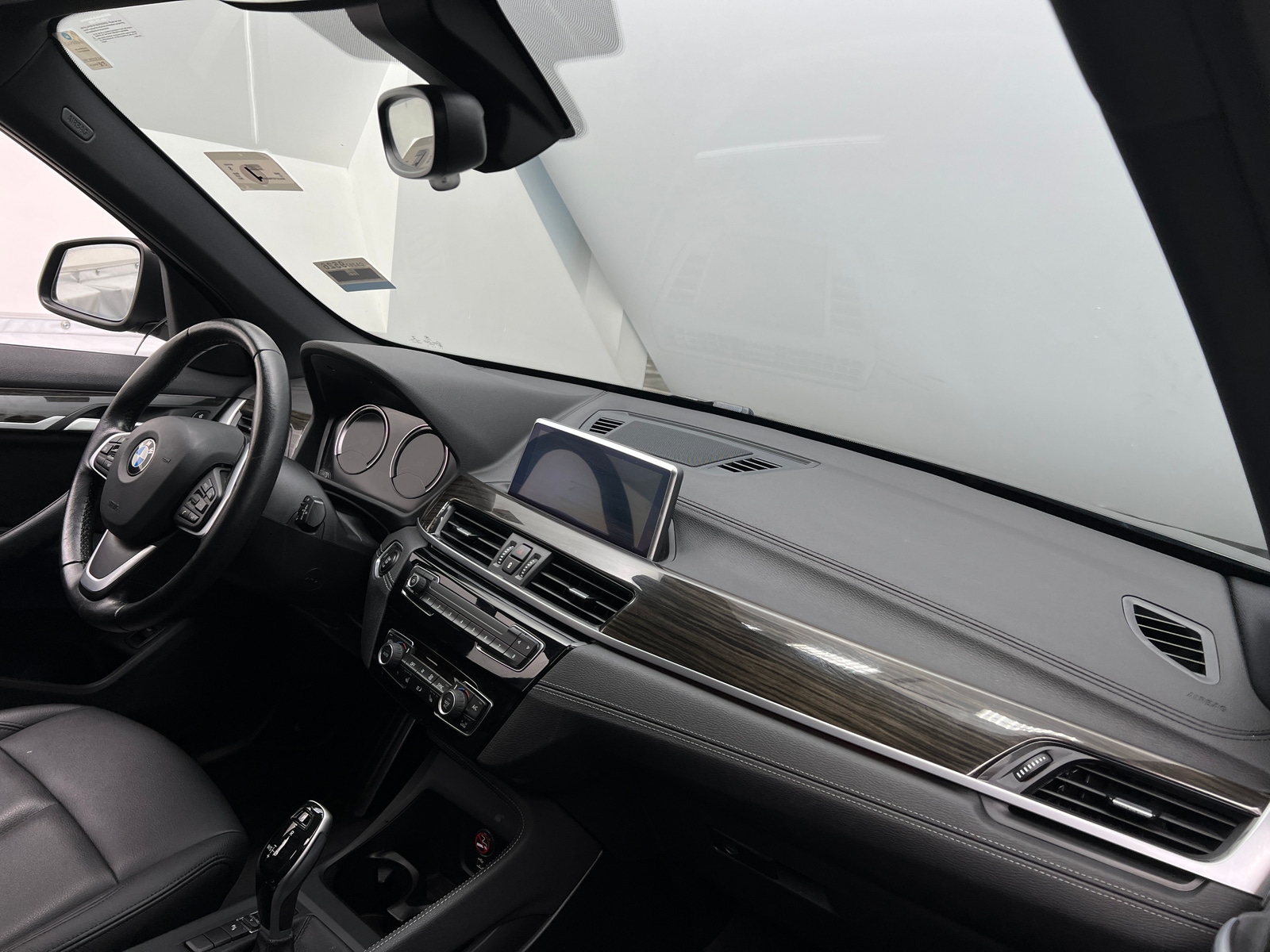 Thumbnail: 2021 BMW X1 - 2