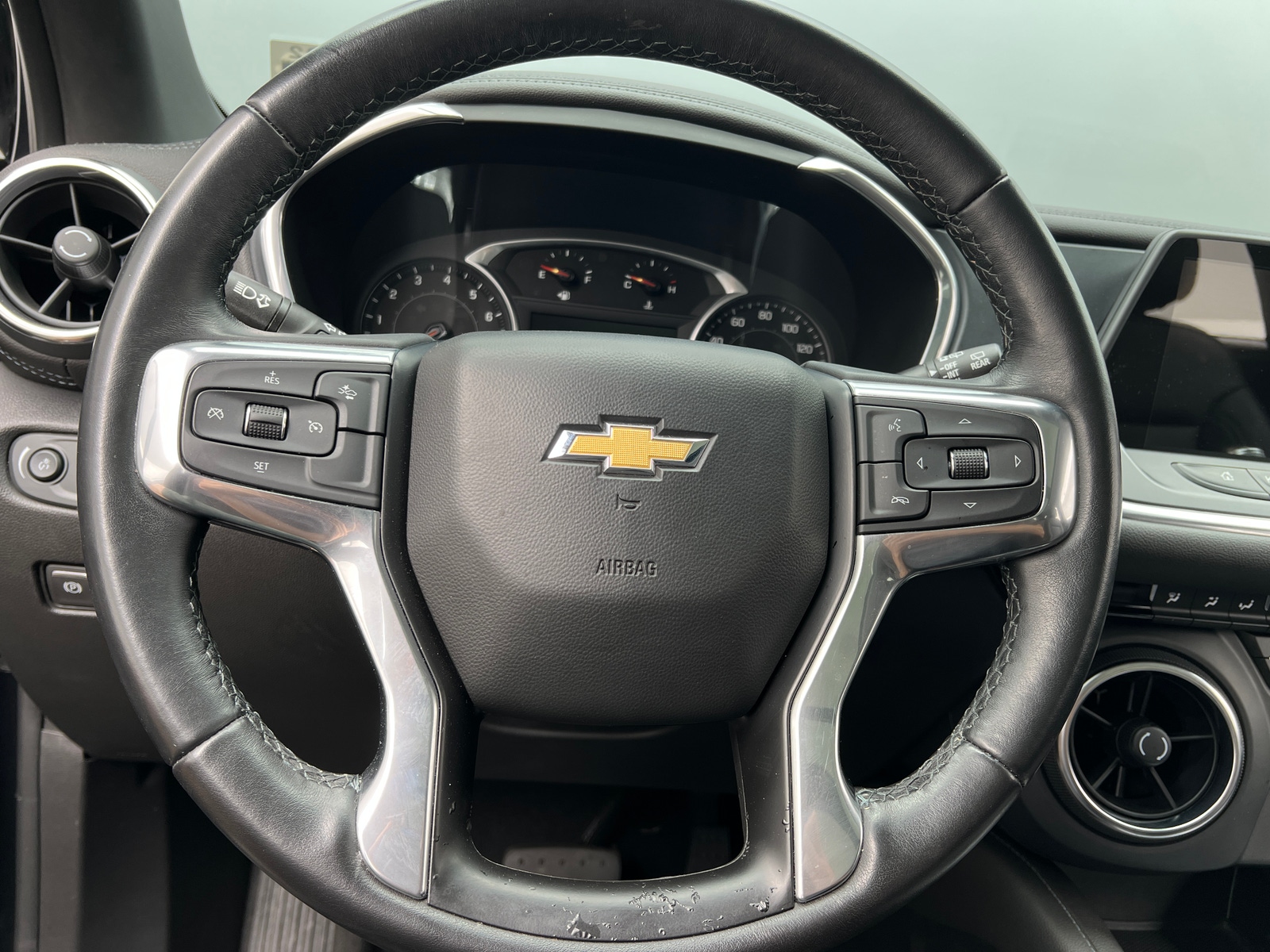 Thumbnail: 2022 Chevrolet Blazer - 4