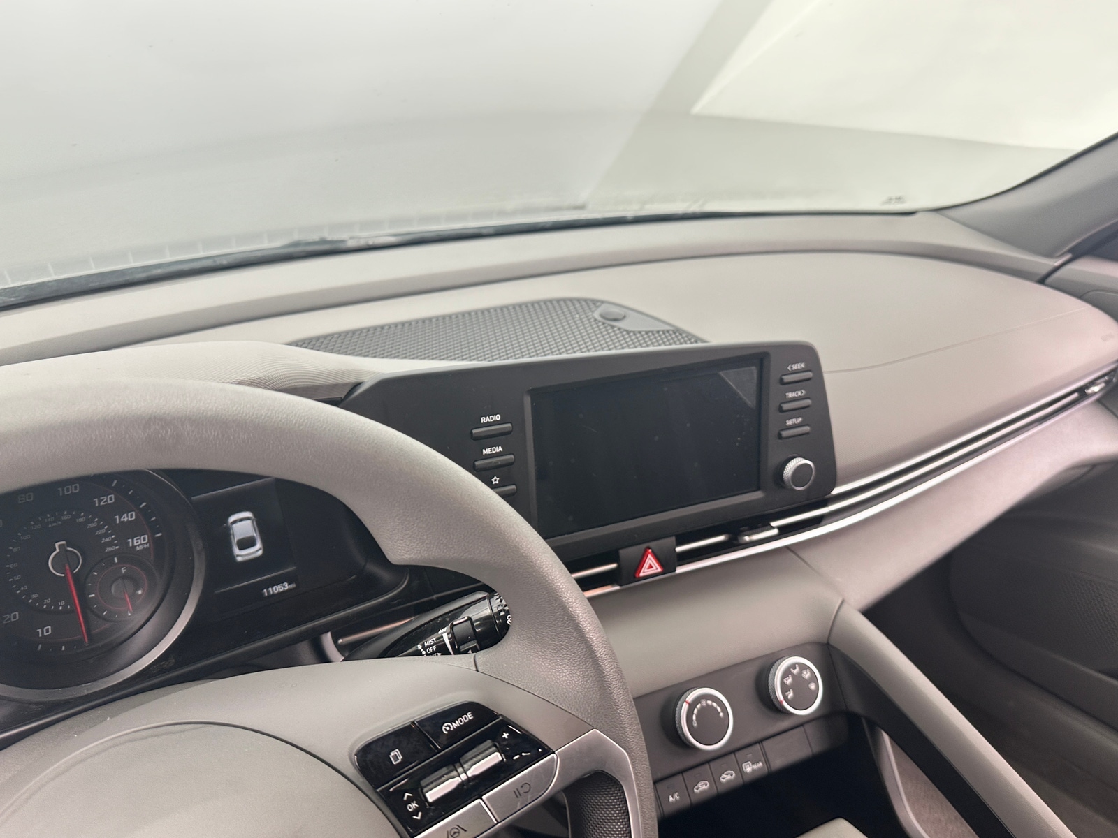 Thumbnail: 2023 Hyundai Elantra - 3