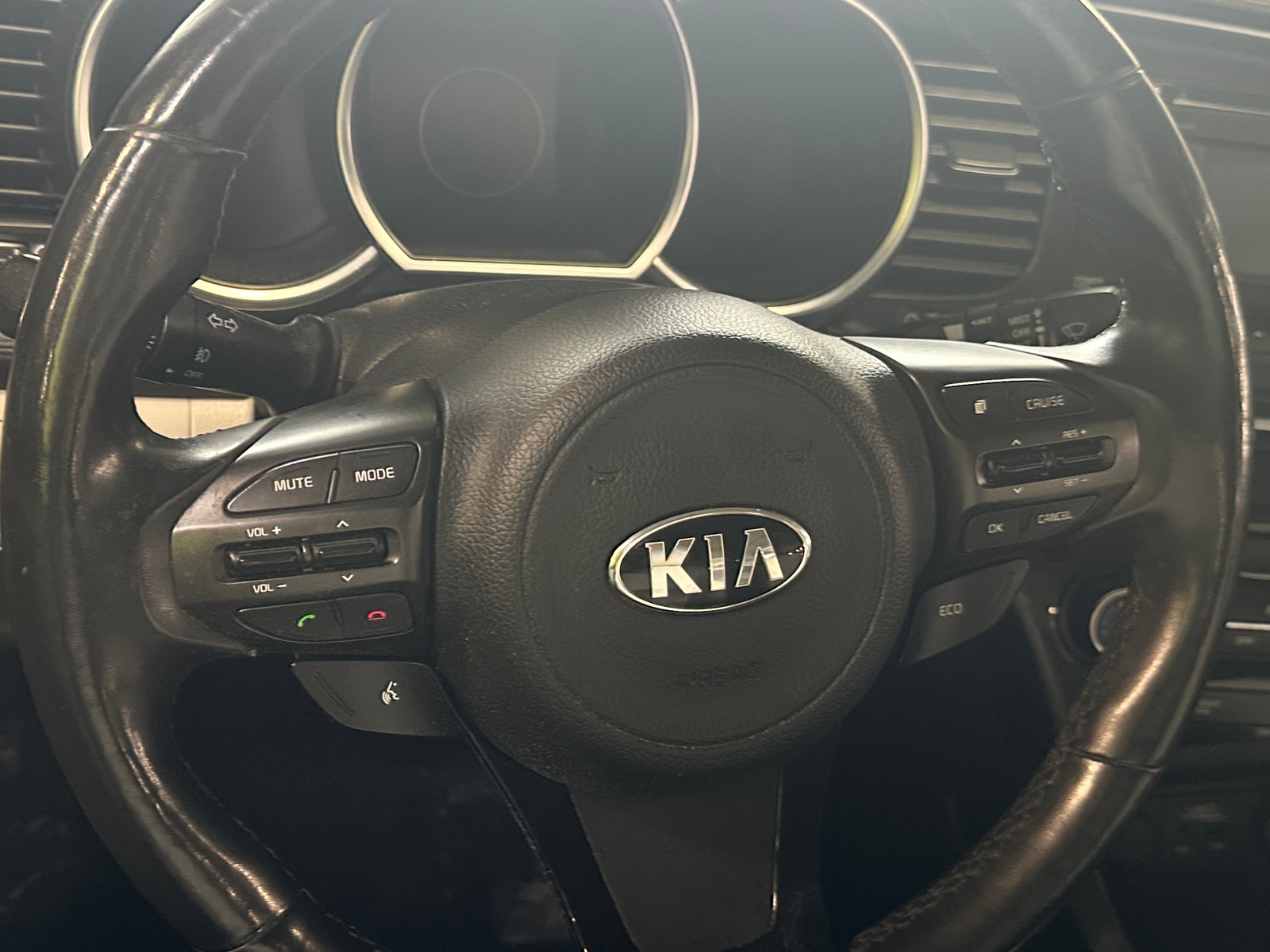 Thumbnail: 2015 Kia Optima - 4