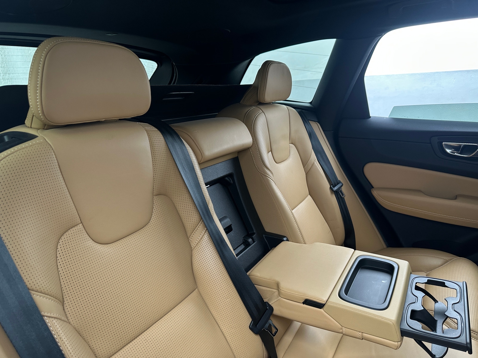 Thumbnail: 2021 Volvo XC60 - 5