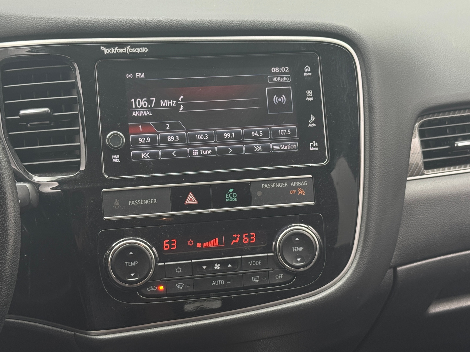 Thumbnail: 2019 Mitsubishi Outlander - 3