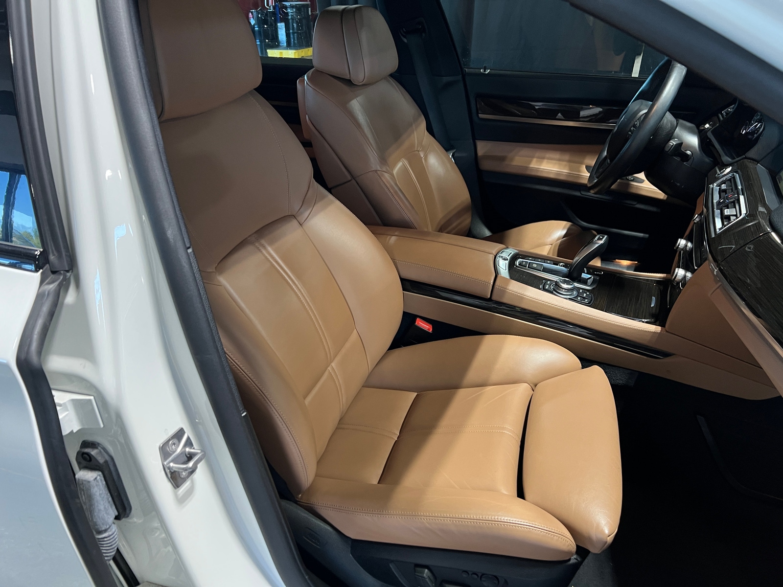 Thumbnail: 2012 BMW 7 Series - 2