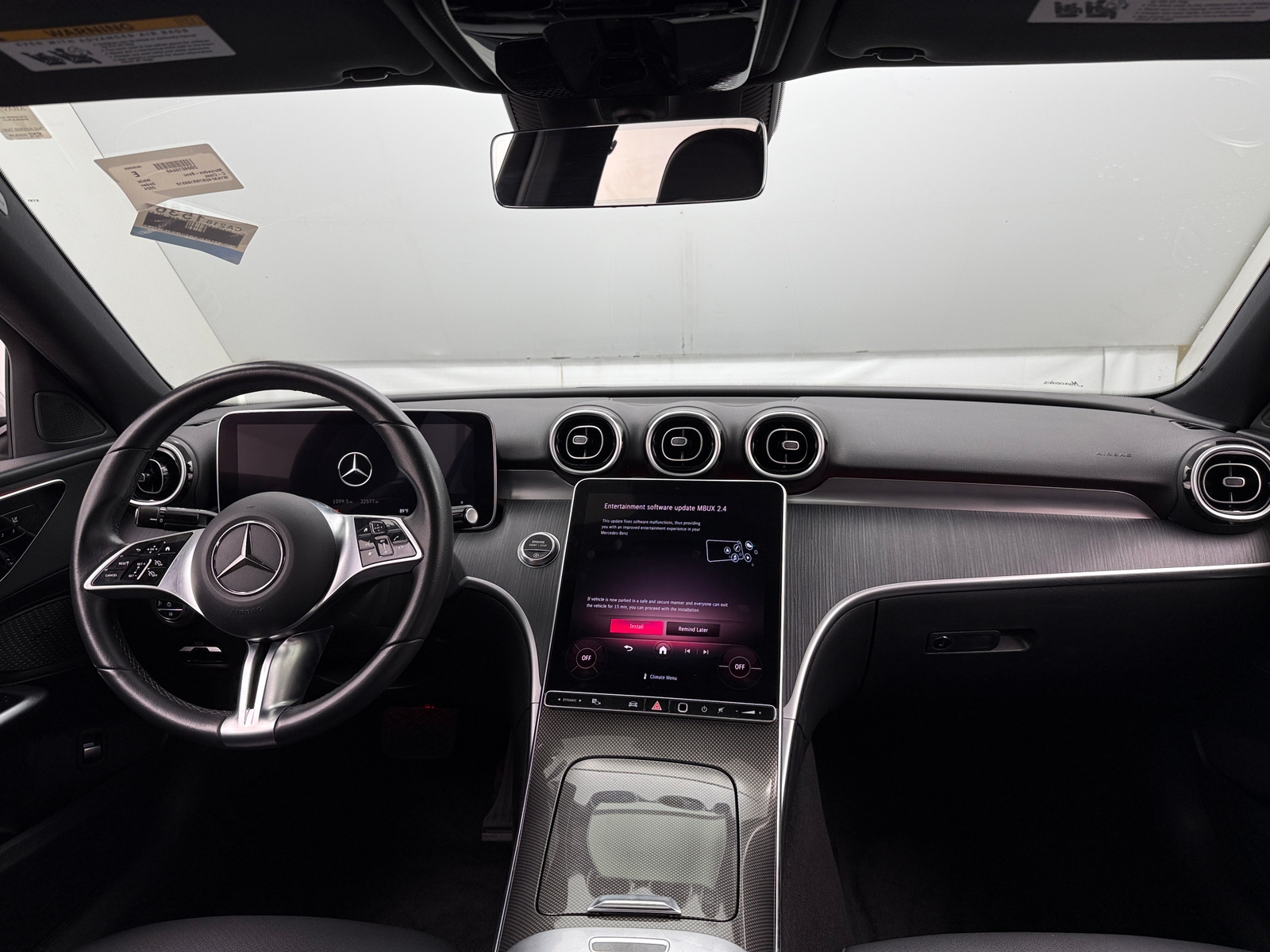 Thumbnail: 2024 Mercedes-Benz C-Class - 3