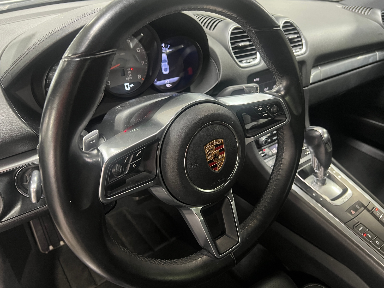 Thumbnail: 2017 Porsche 718 Cayman - 3