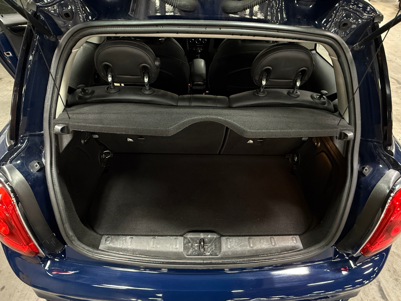 Thumbnail: 2015 MINI Cooper Hardtop - 6