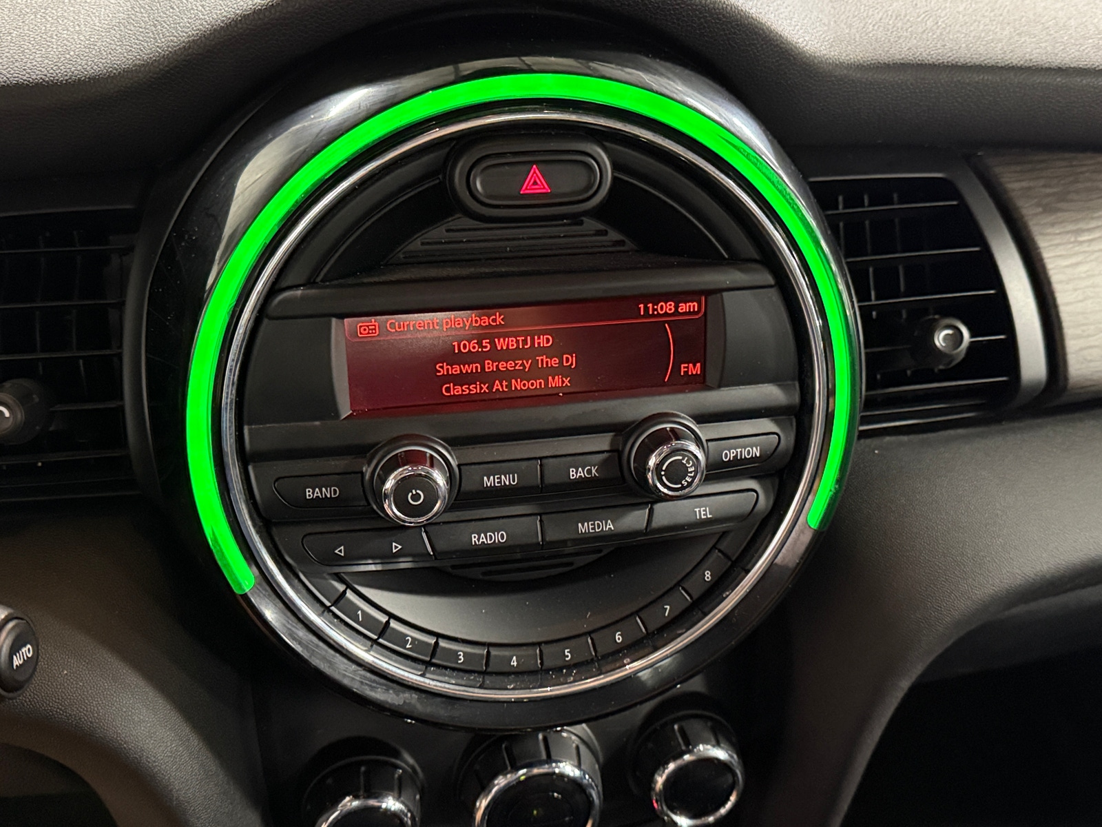 Thumbnail: 2015 MINI Cooper Hardtop - 3