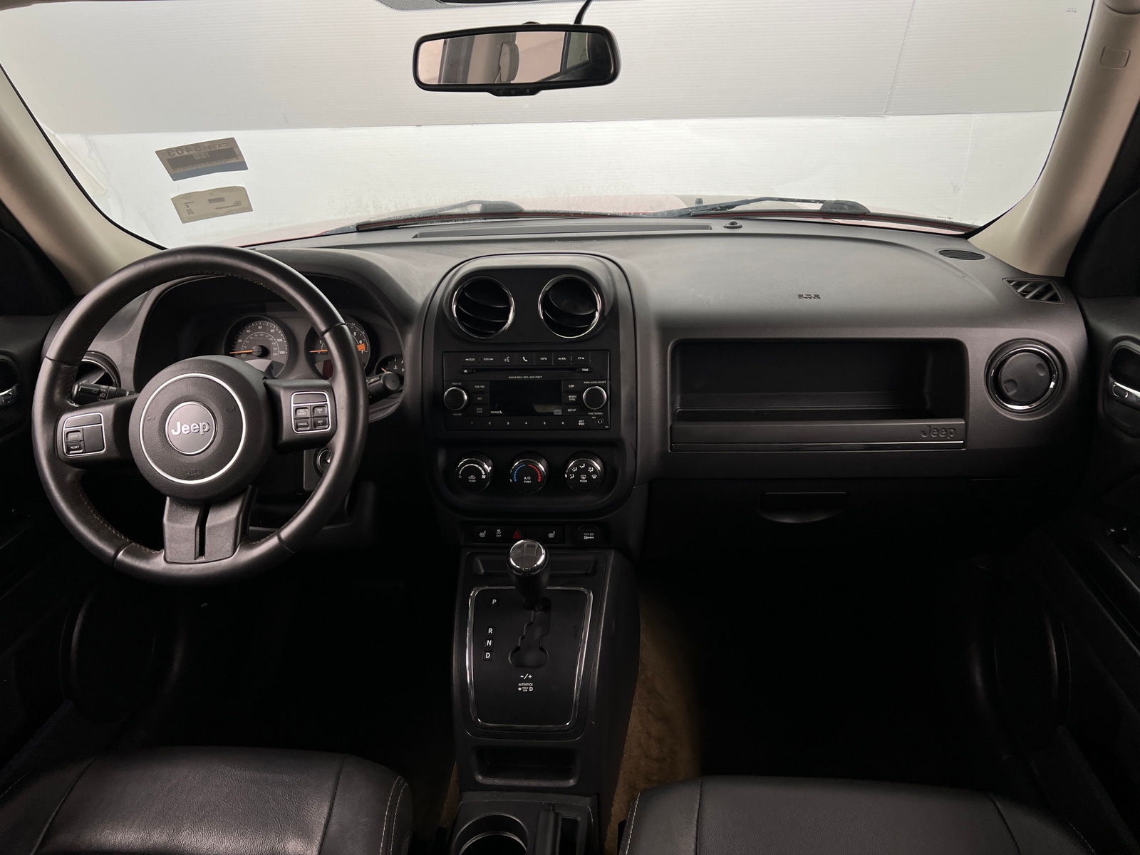 Thumbnail: 2016 Jeep Patriot - 3