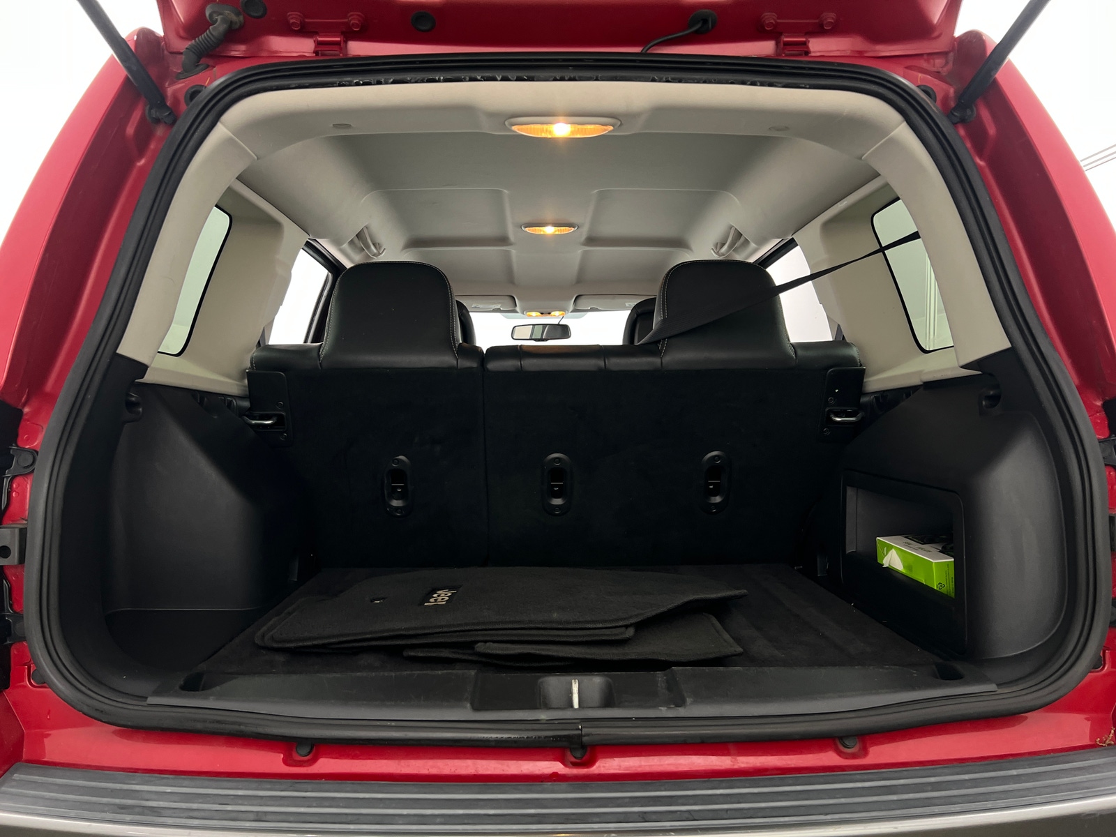 Thumbnail: 2016 Jeep Patriot - 7