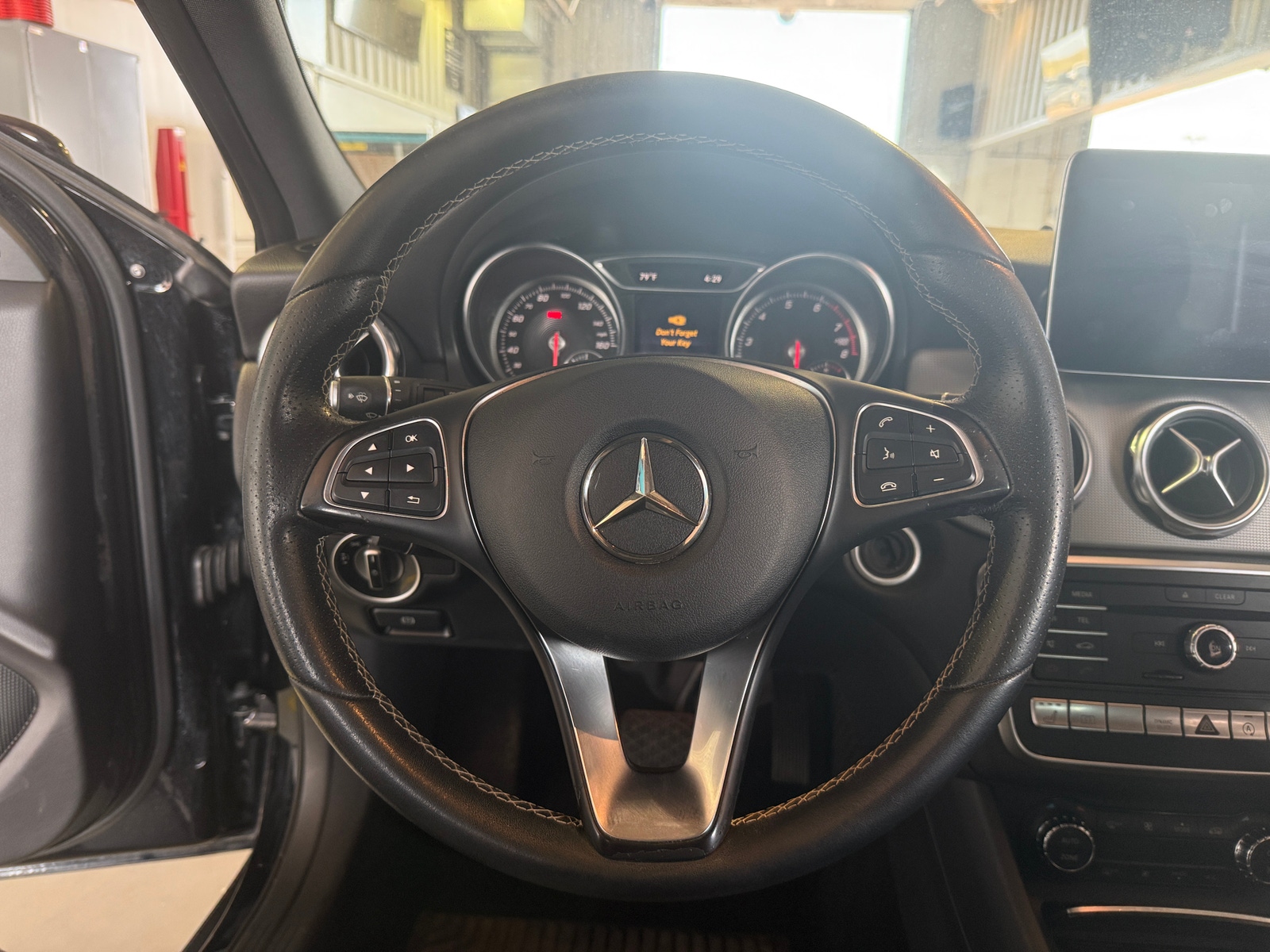 Thumbnail: 2018 Mercedes-Benz GLA - 4