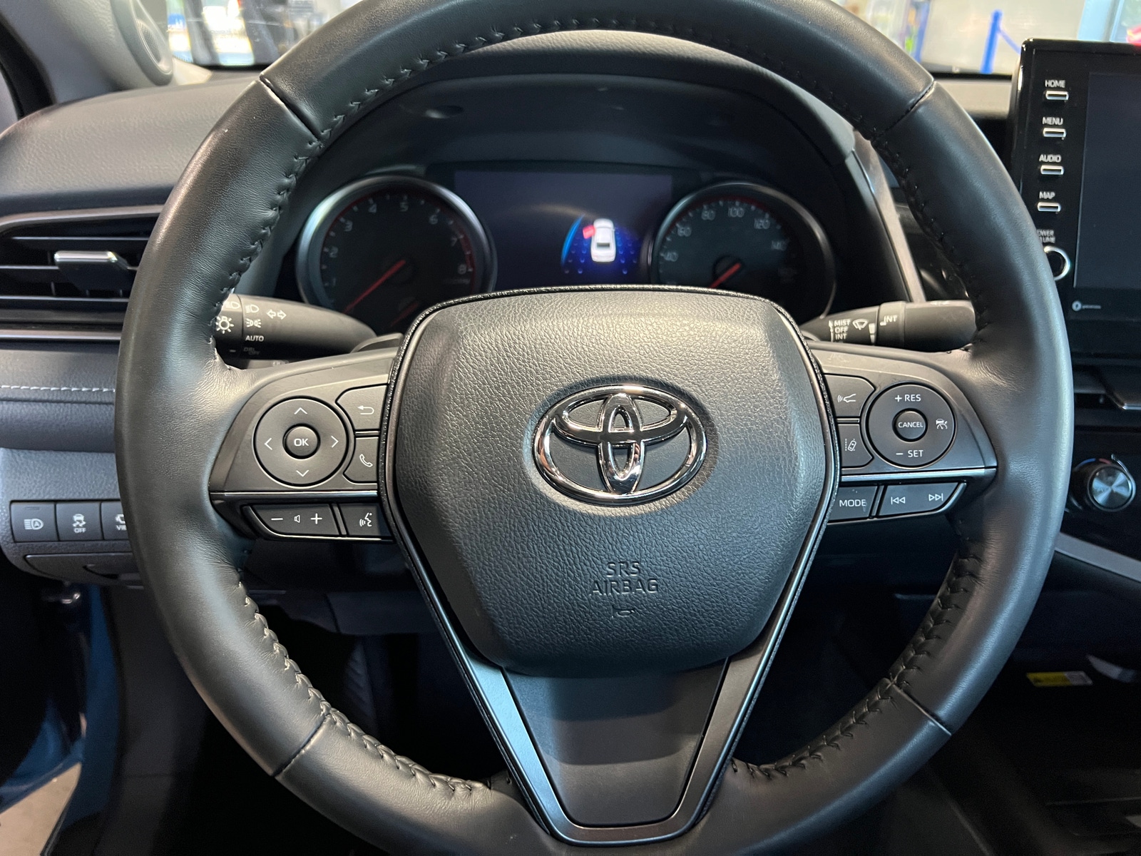 Thumbnail: 2023 Toyota Camry - 4