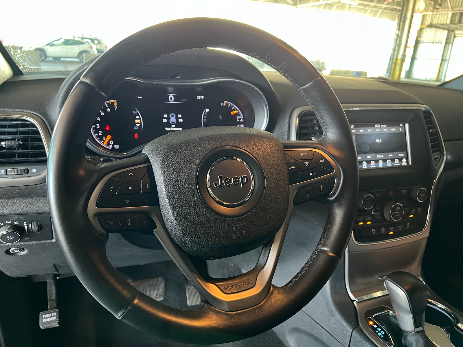 Thumbnail: 2018 Jeep Grand Cherokee - 5
