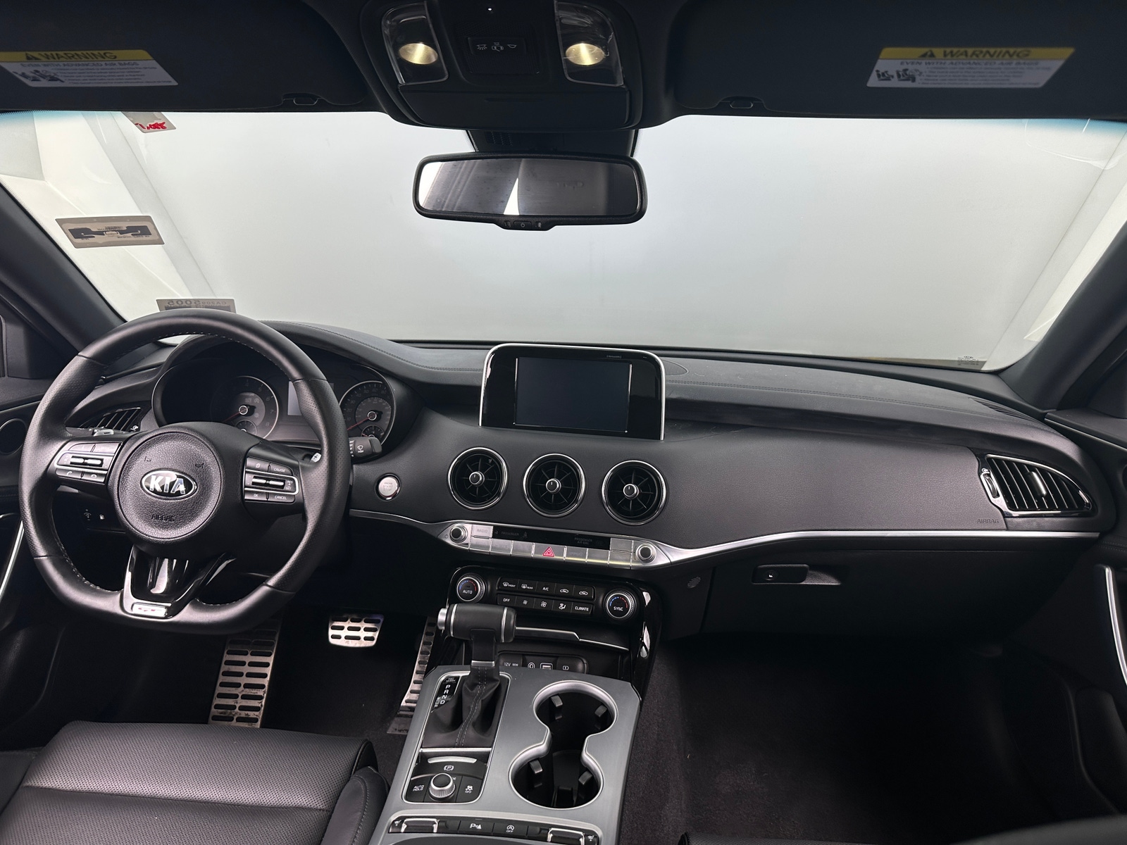 Thumbnail: 2018 Kia Stinger - 2